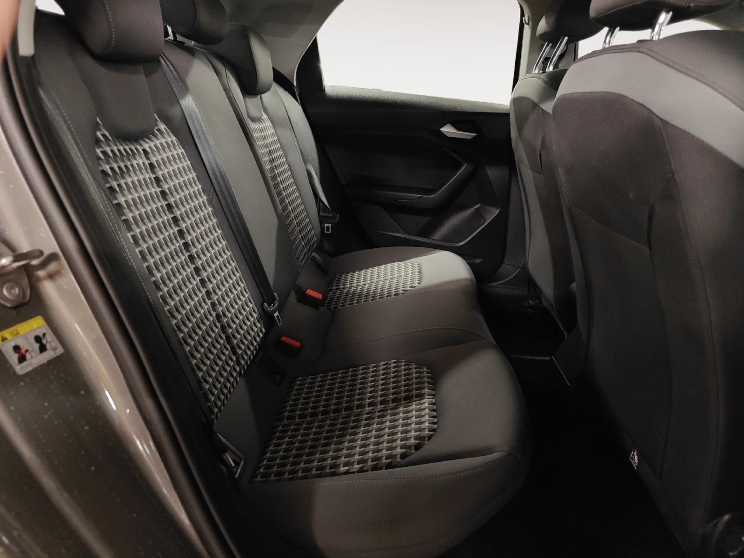 AUDI A1 SPORTBACK ADRENALIN 30 TFSI 81KW S TRON - Foto 6