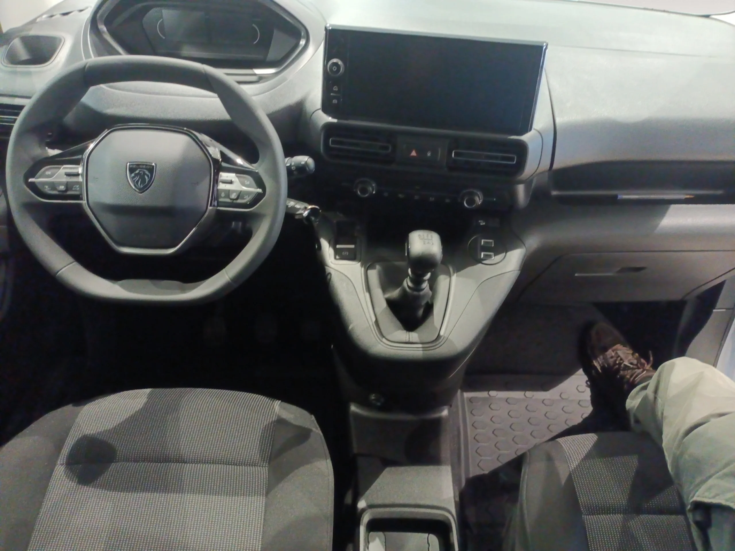 PEUGEOT COMERCIALES PARTNER PARTNER   FURGÓN M DIESEL 100CV MANUAL - Foto 4