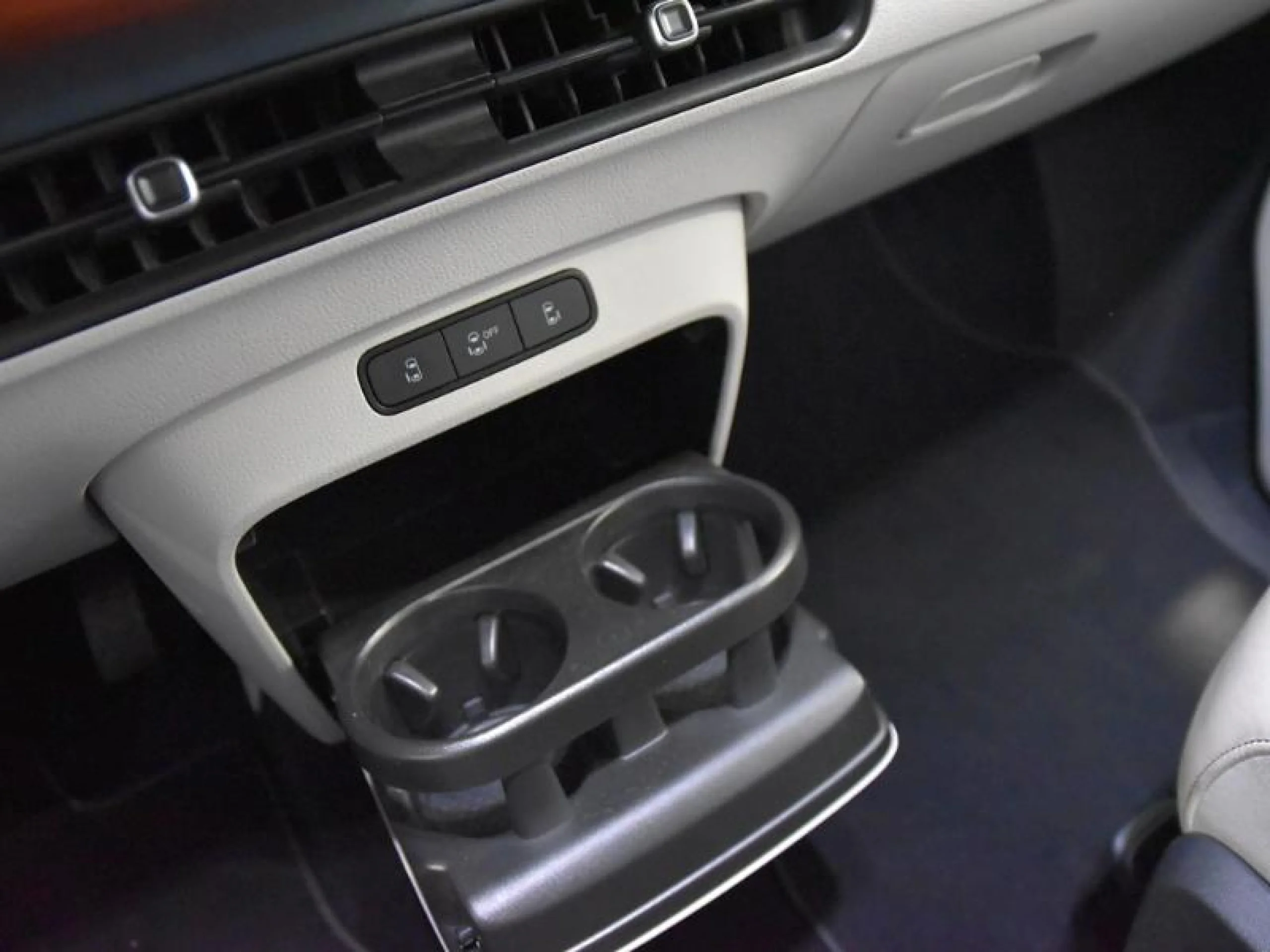 VOLKSWAGEN ID. BUZZ PRO 150KW (204CV) - Foto 11