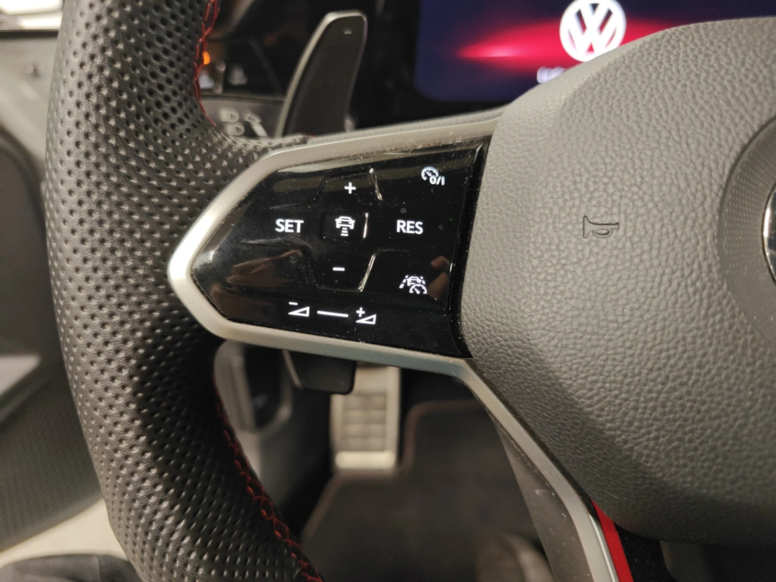 VOLKSWAGEN GOLF GTI CLUBSPORT 2.0 TSI 221KW (300CV) DSG - Foto 11