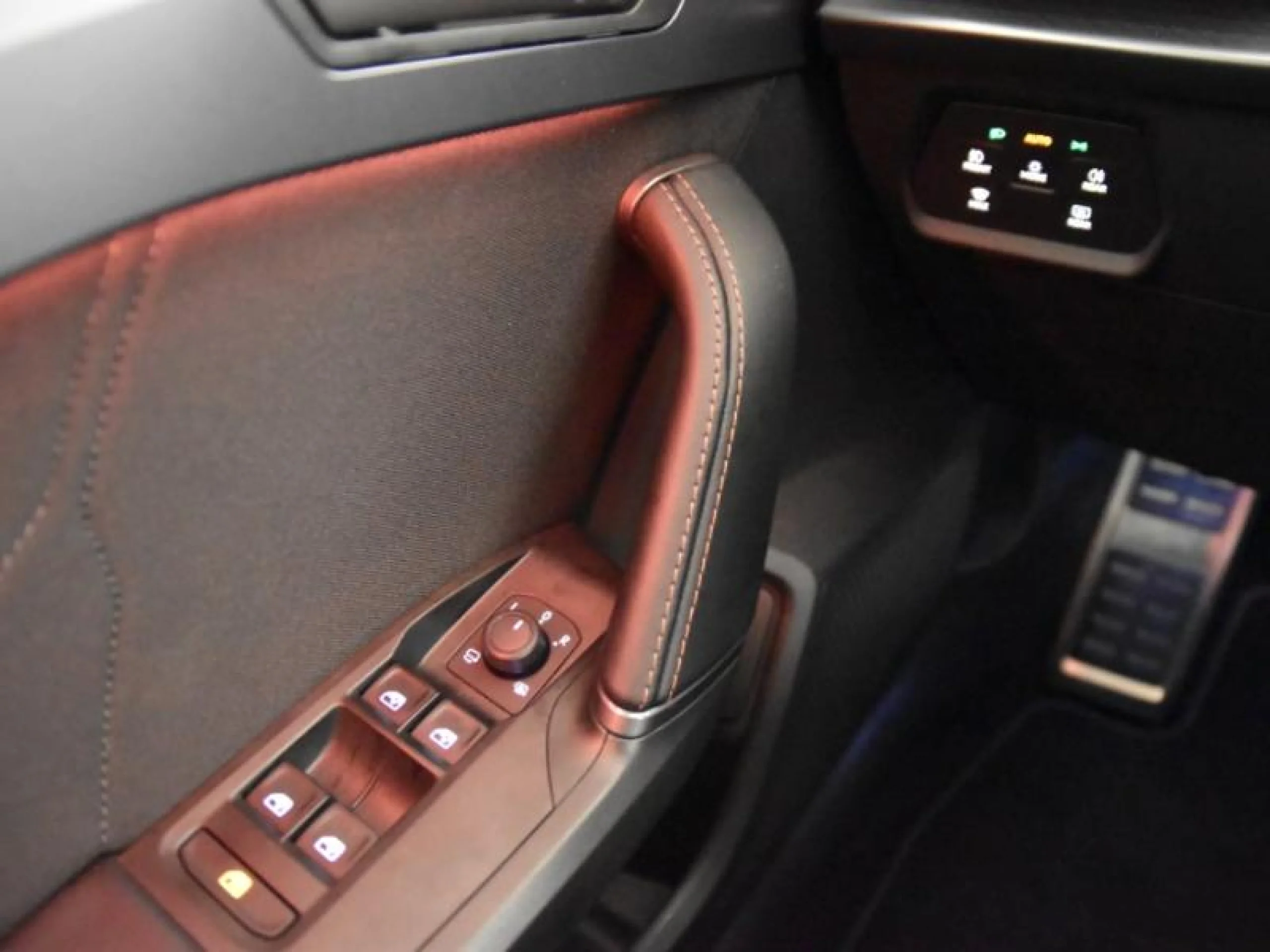 CUPRA LEON 1.5 TSI E HYBRID 150W (204CV) DSG - Foto 17