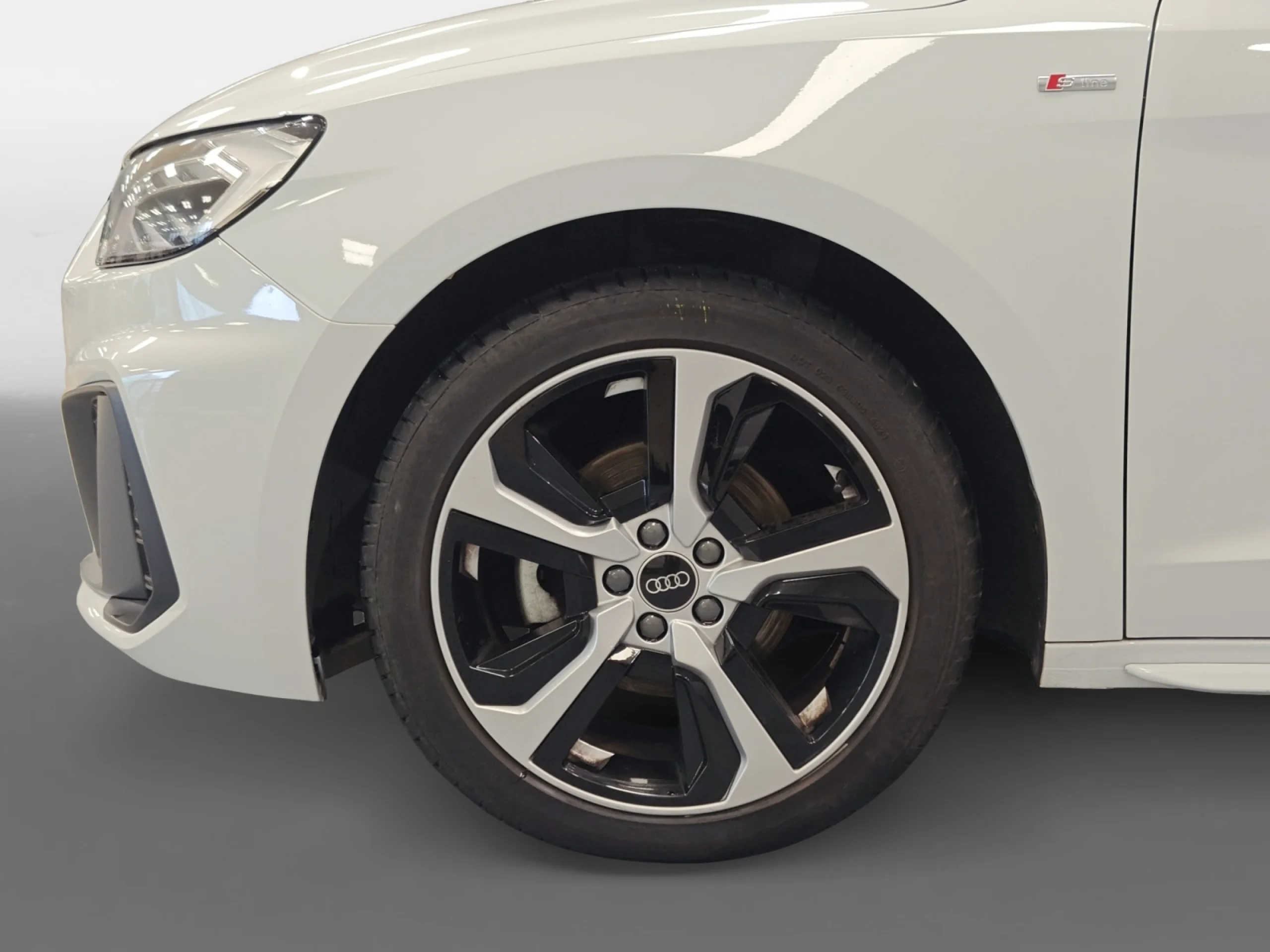 AUDI A1 SPORTBACK ADRENALIN 25 TFSI 70KW (95CV) - Foto 8