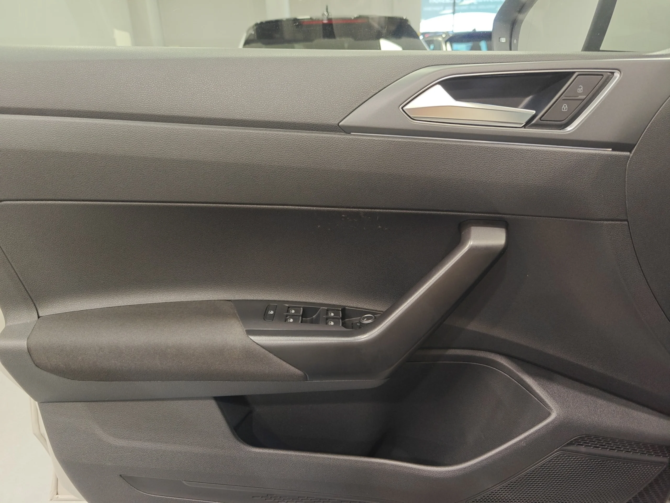 VOLKSWAGEN TAIGO R LINE 1.0 TSI 81KW (110CV) DSG - Foto 13