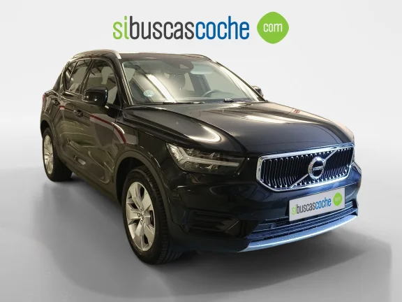 VOLVO XC40 2.0 B4 G AWD MOMENTUM PRO AUTO