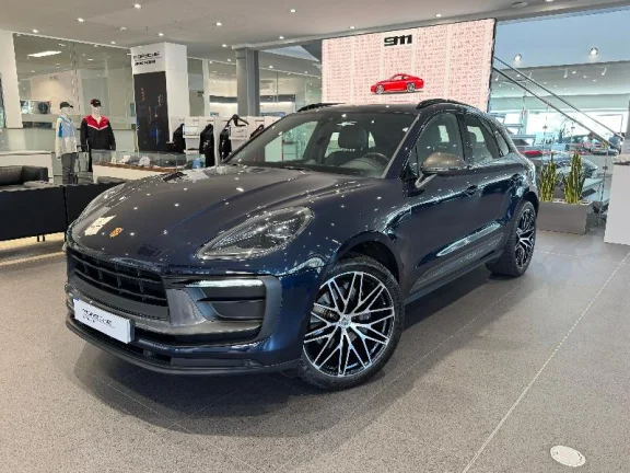 PORSCHE MACAN T