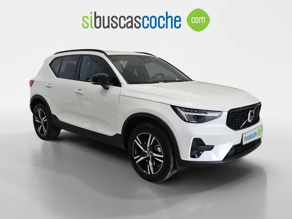 VOLVO XC40 2.0 B3 G PLUS DARK AUTO
