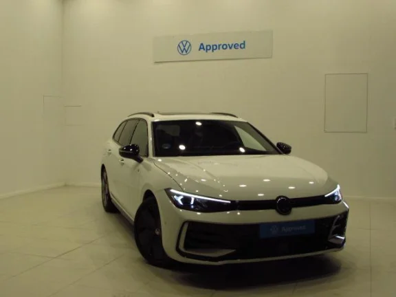 VOLKSWAGEN PASSAT PASSAT R LINE 1.5 ETSI 110 KW (150 CV)  AUTOM TICO DSG 7 VEL.