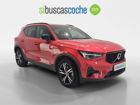 VOLVO XC40 2.0 B3 G PLUS DARK AUTO