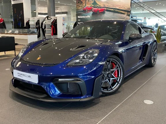 PORSCHE 718 CAYMAN GT4 RS