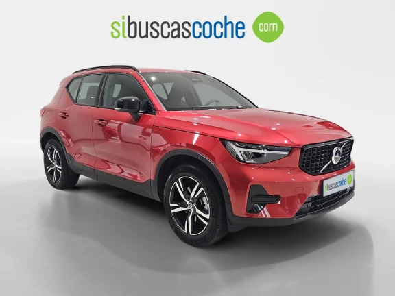 VOLVO XC40 2.0 B3 G PLUS DARK AUTO