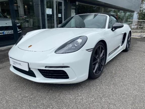 PORSCHE 718 BOXSTER T