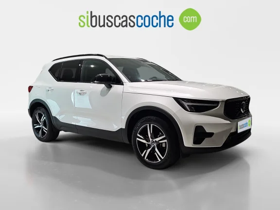 VOLVO XC40 2.0 B3 G PLUS DARK AUTO