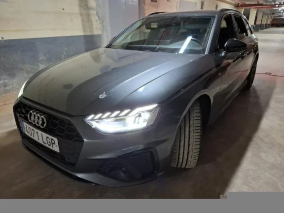 AUDI A4 AVANT BLACK LINE 40 TDI 140KW QUAT S TRO