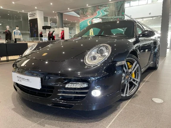 PORSCHE 911 TURBO S COUPÉ