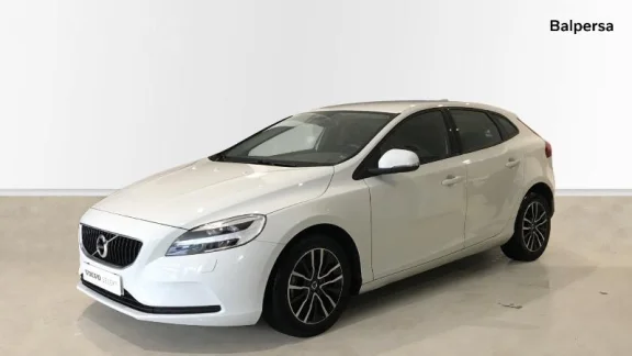 VOLVO V40 2.0 T2 MOMENTUM