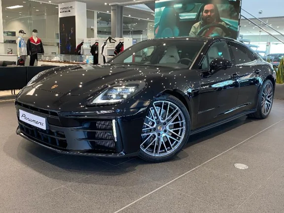 PORSCHE PANAMERA 4 E HYBRID