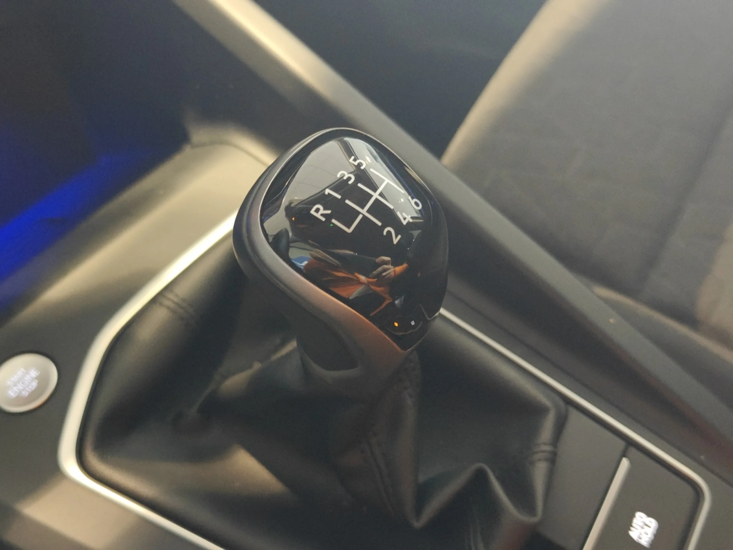 VOLKSWAGEN GOLF ··MÁS·· 1.5 TSI 85KW (115CV) - Foto 17