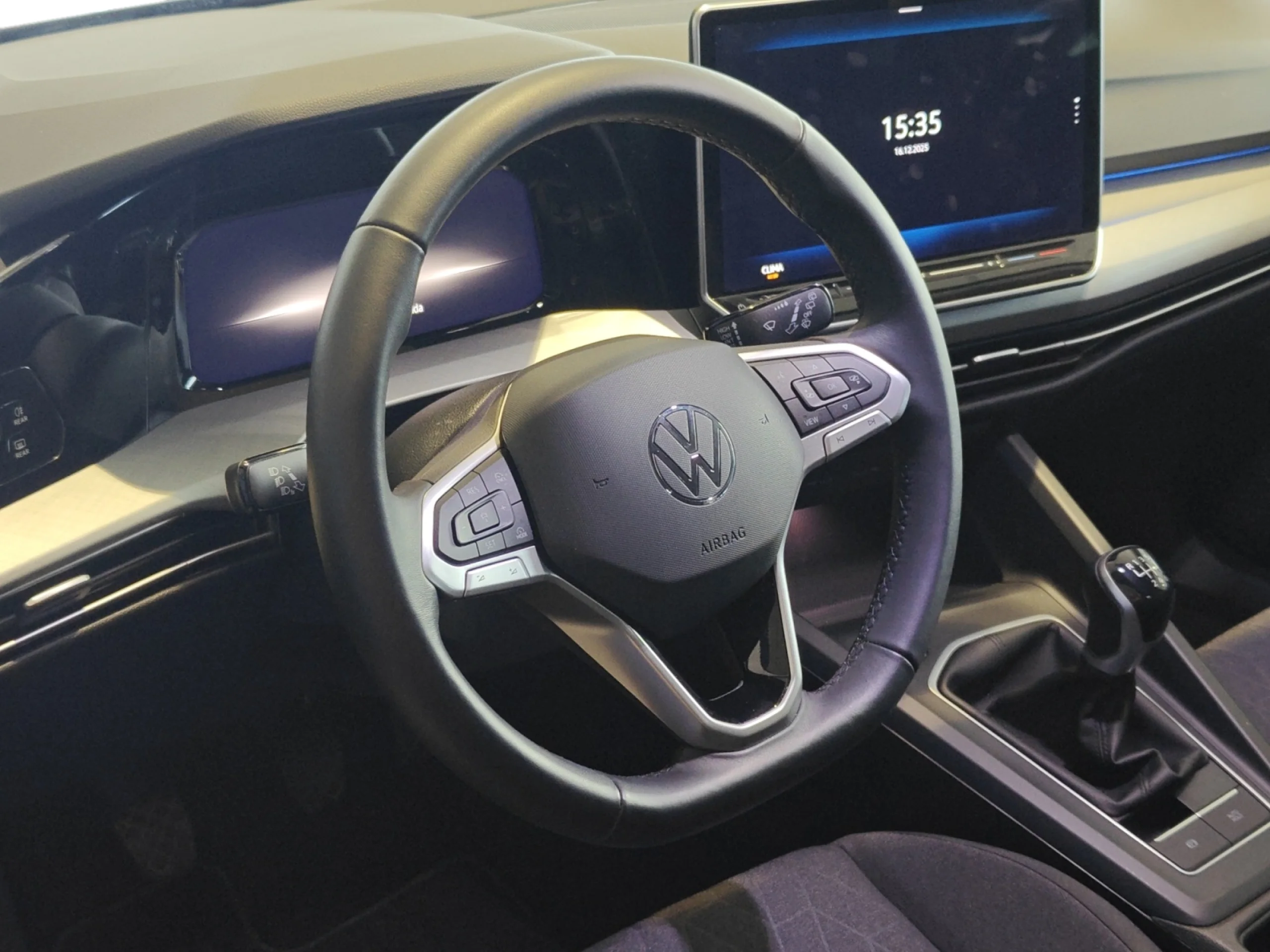 VOLKSWAGEN GOLF ··MÁS·· 1.5 TSI 85KW (115CV) - Foto 9