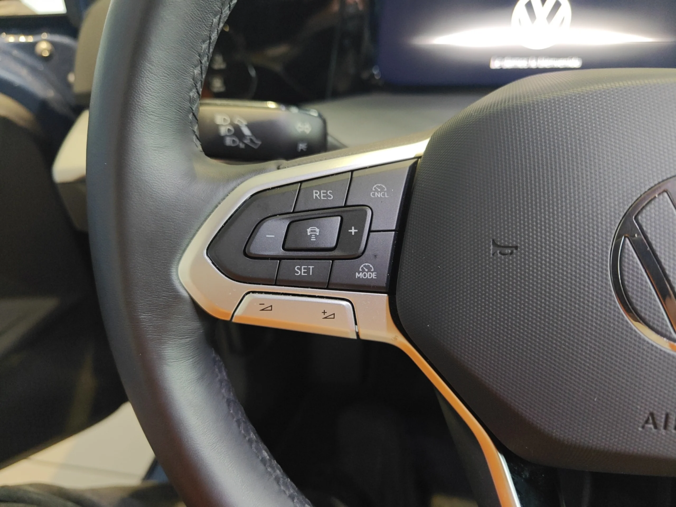 VOLKSWAGEN GOLF ··MÁS·· 1.5 TSI 85KW (115CV) - Foto 11