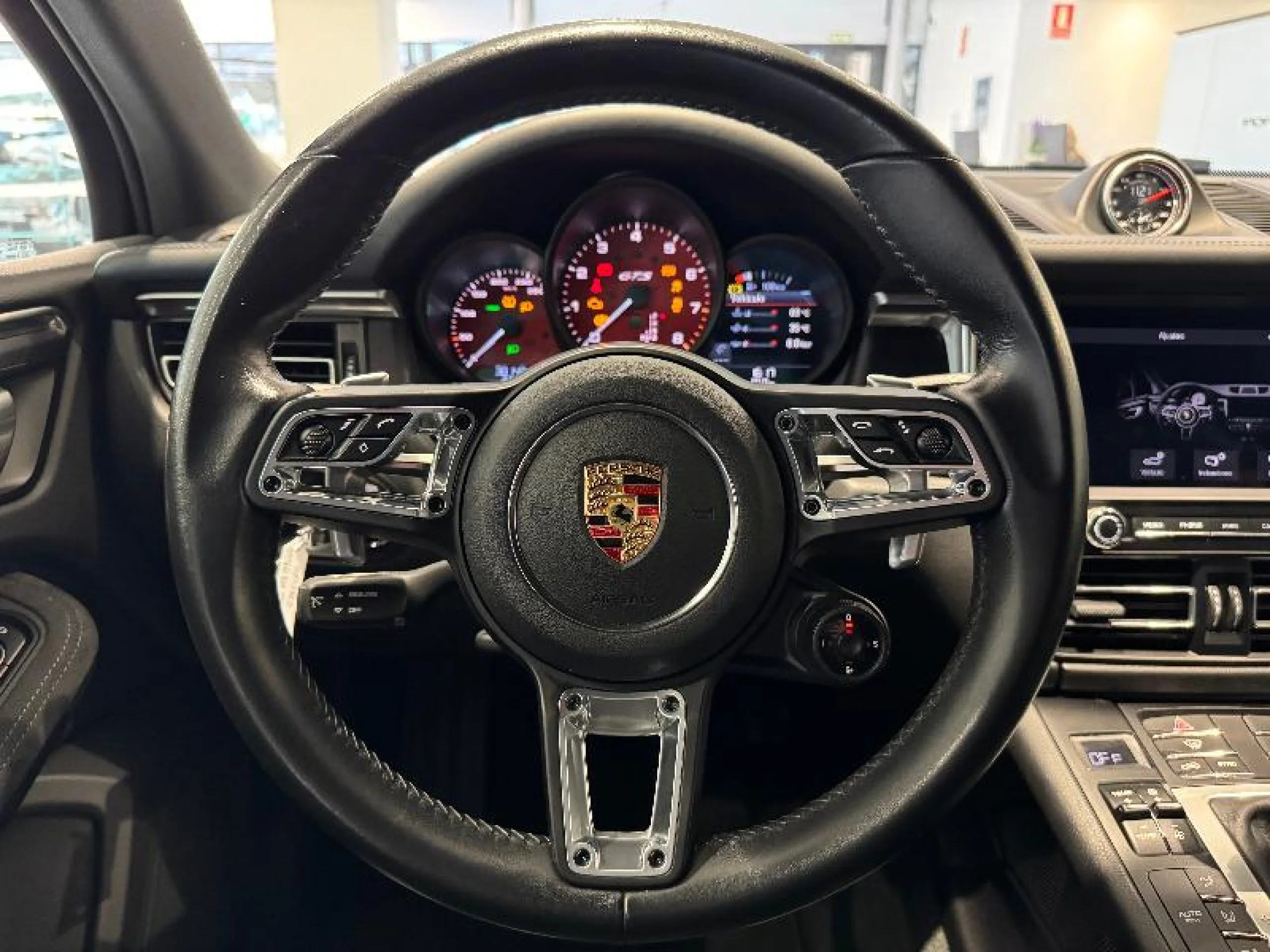 PORSCHE MACAN GTS - Foto 11