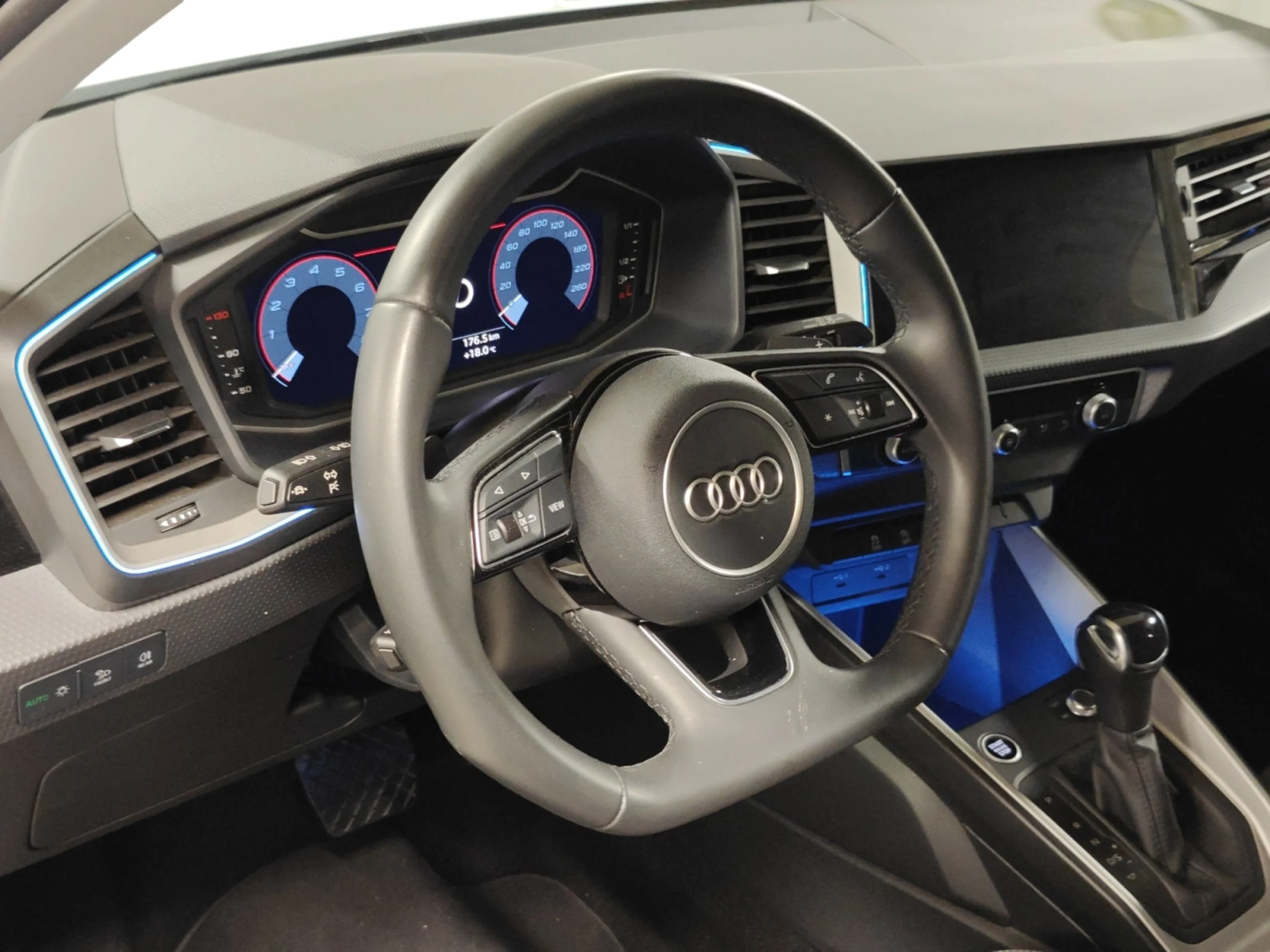 AUDI A1 SPORTBACK ADRENALIN 30 TFSI 85KW S TRON - Foto 9