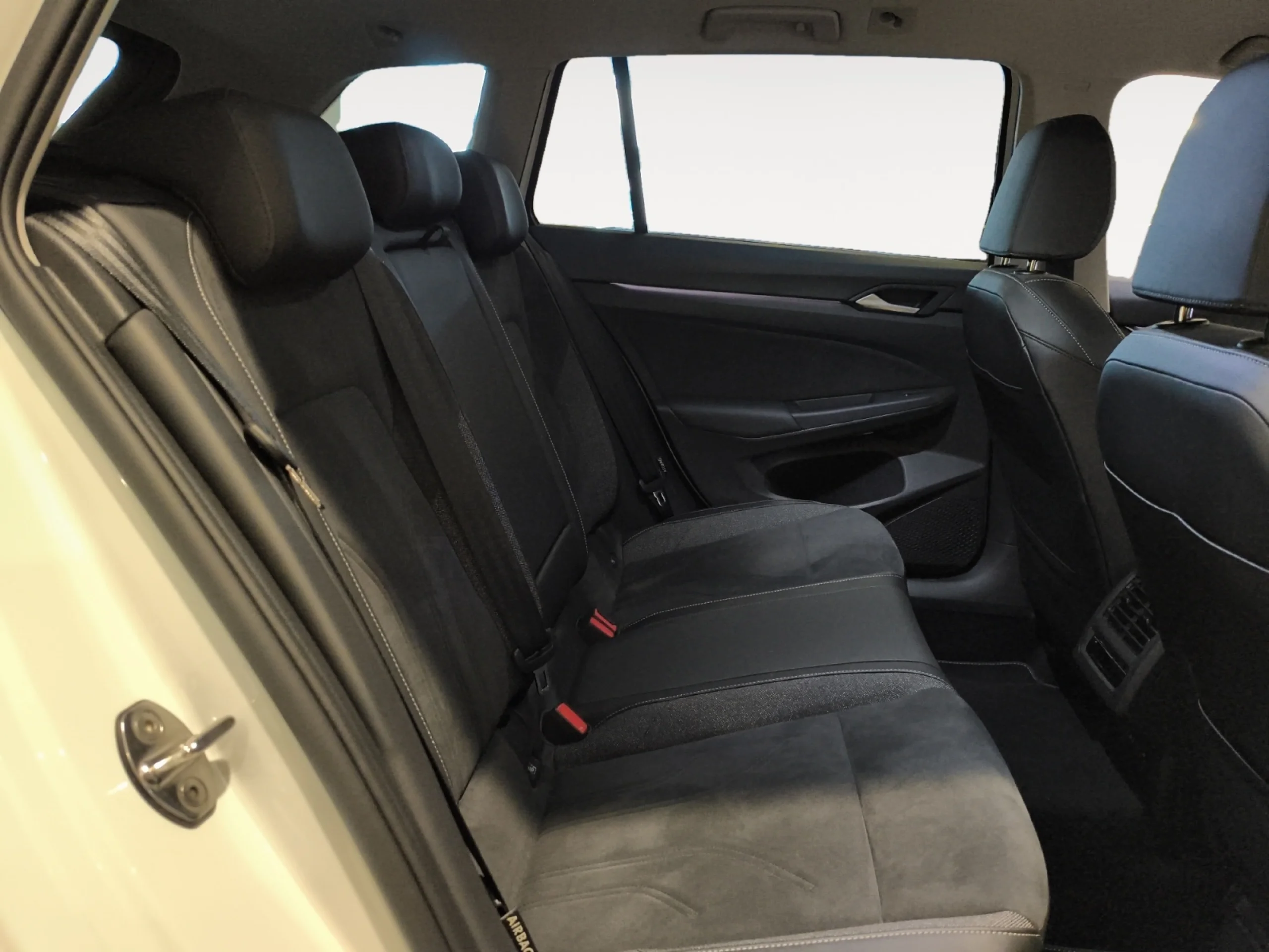 VOLKSWAGEN GOLF VARIANT GOLF VARIANT STYLE 1.5 TSI 110 KW (150 CV)  6 VEL. - Foto 6