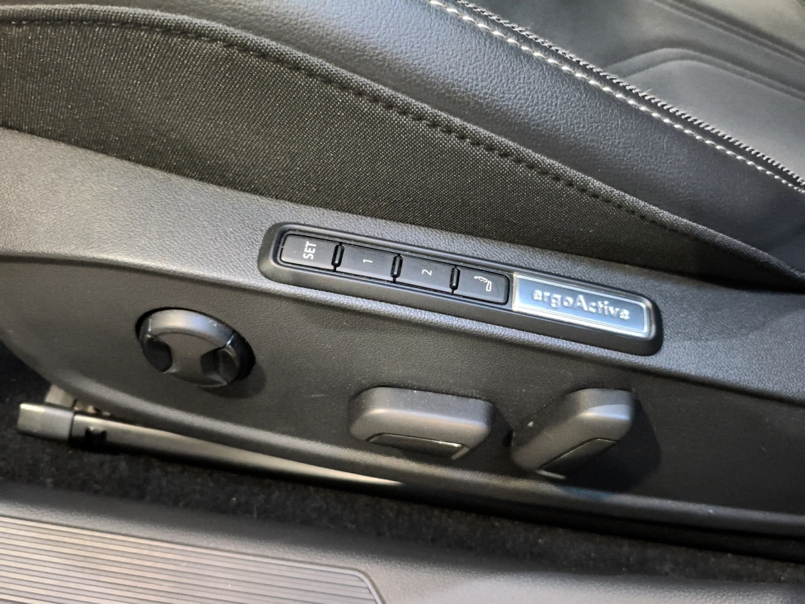 VOLKSWAGEN GOLF VARIANT GOLF VARIANT STYLE 1.5 TSI 110 KW (150 CV)  6 VEL. - Foto 9