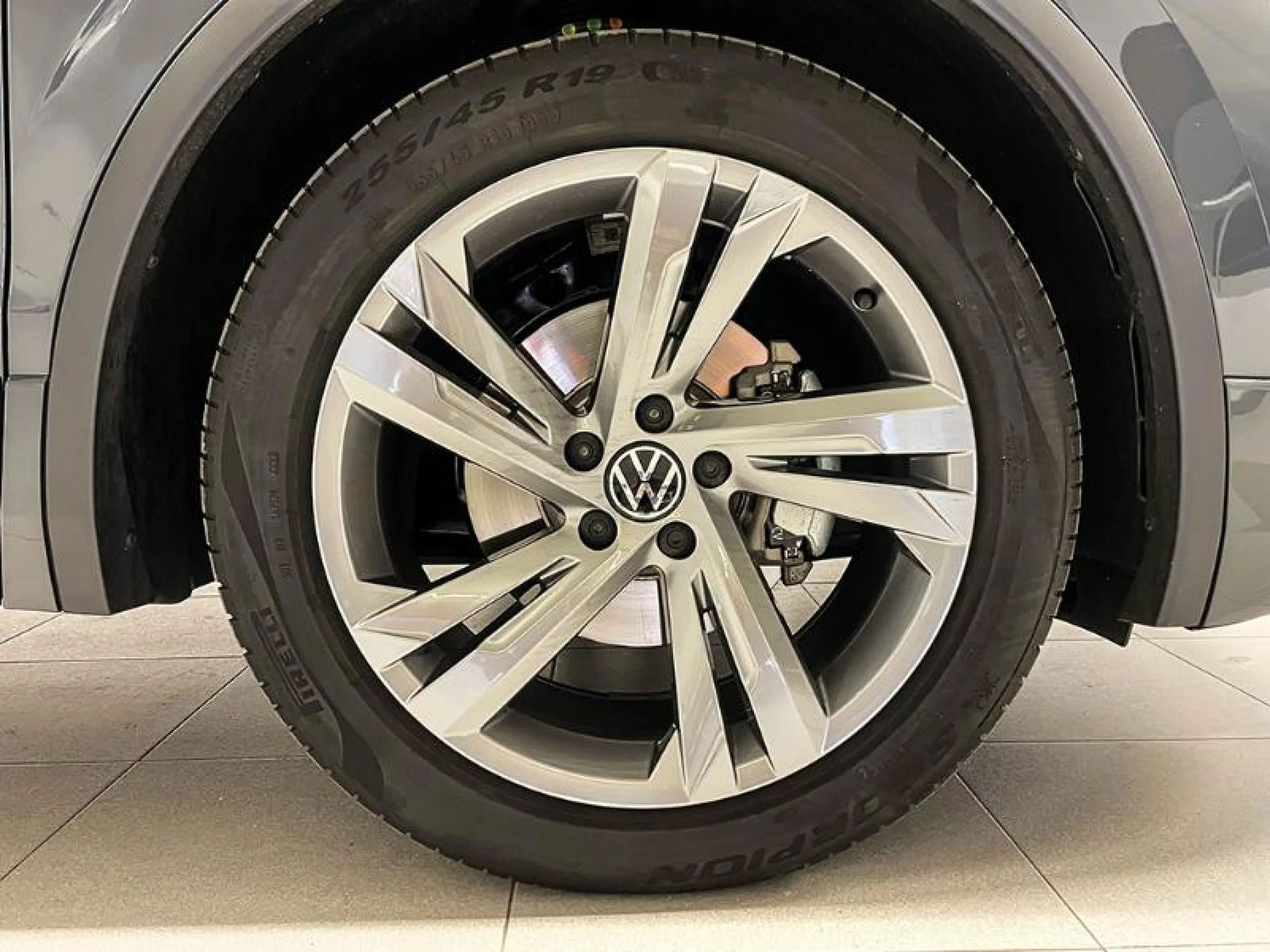 VOLKSWAGEN TIGUAN TIGUAN R LINE 2.0 TDI 4MOTION 147 KW (200 CV)  AUTOM TICO DSG 7 VEL. - Foto 8