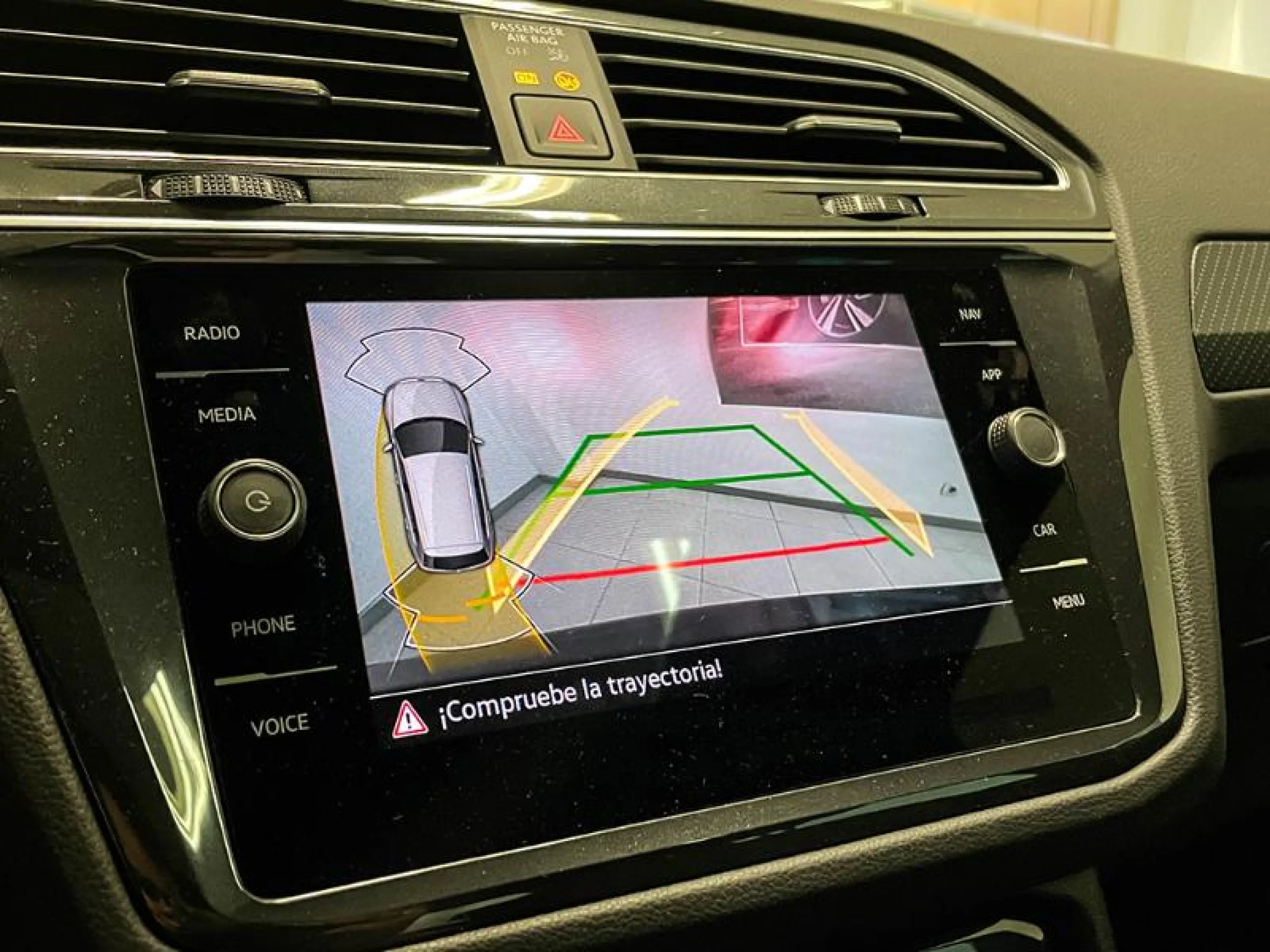VOLKSWAGEN TIGUAN TIGUAN R LINE 2.0 TDI 4MOTION 147 KW (200 CV)  AUTOM TICO DSG 7 VEL. - Foto 9