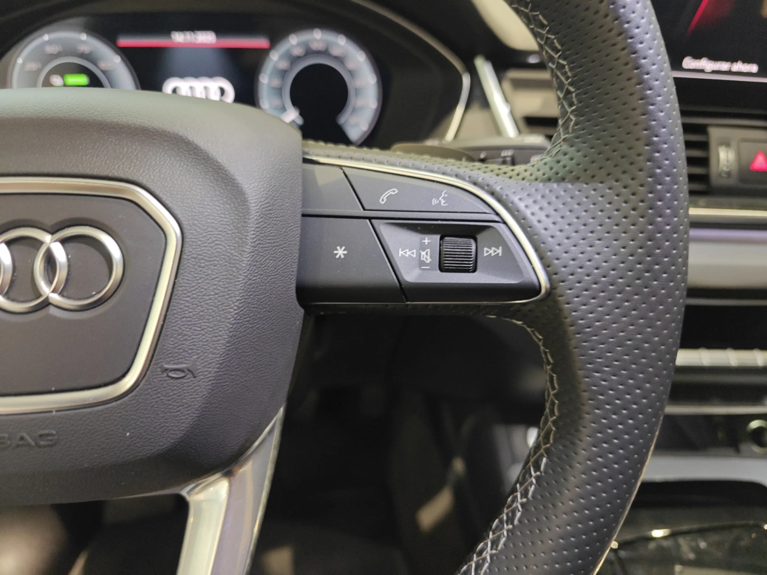 AUDI Q5 SPORTBACK BLACK LINE 50 TFSI E QUATTRO ULTRA - Foto 18