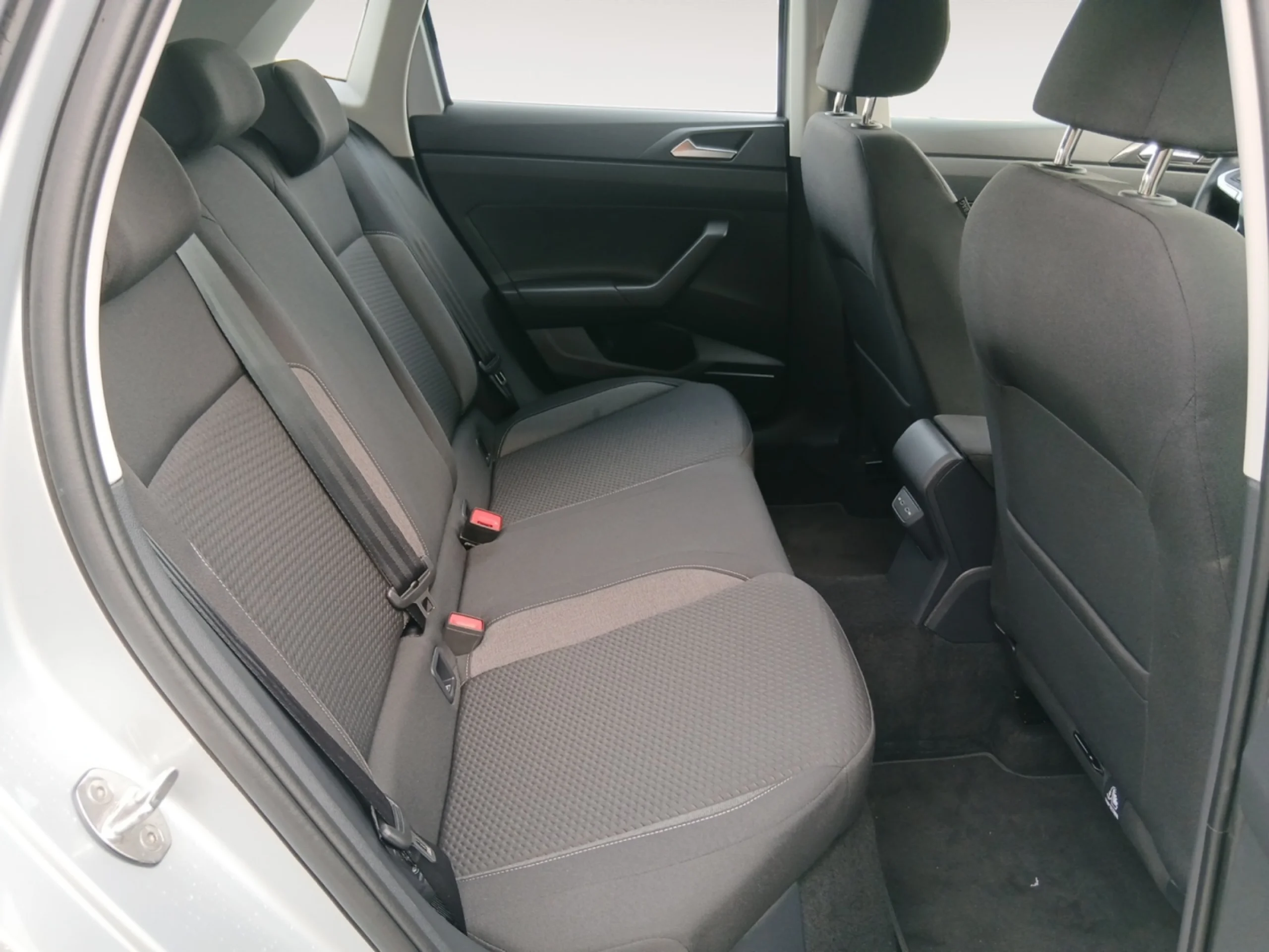 VOLKSWAGEN POLO LIFE 1.0 TSI 70KW (95CV) - Foto 6