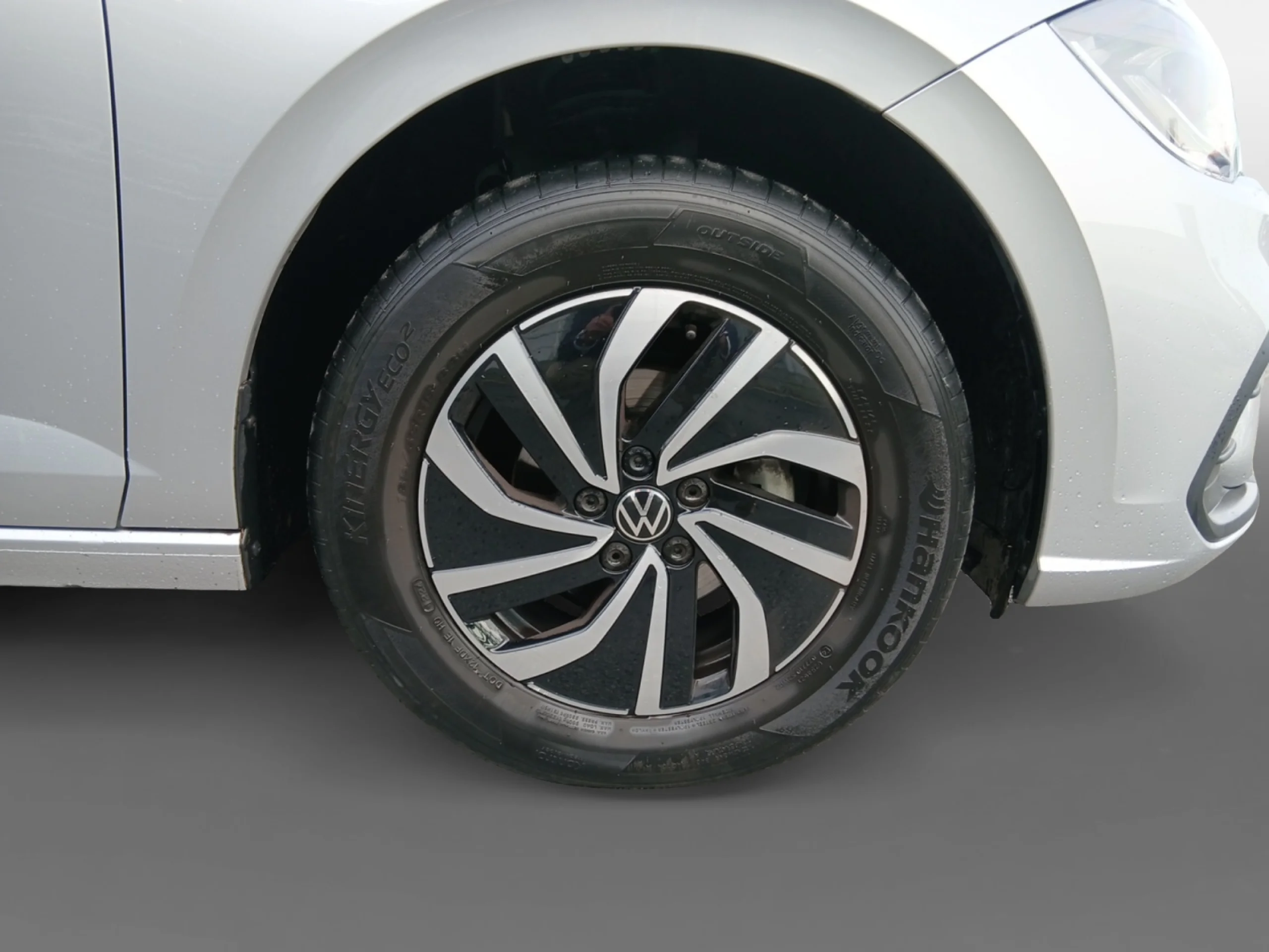 VOLKSWAGEN POLO LIFE 1.0 TSI 70KW (95CV) - Foto 8