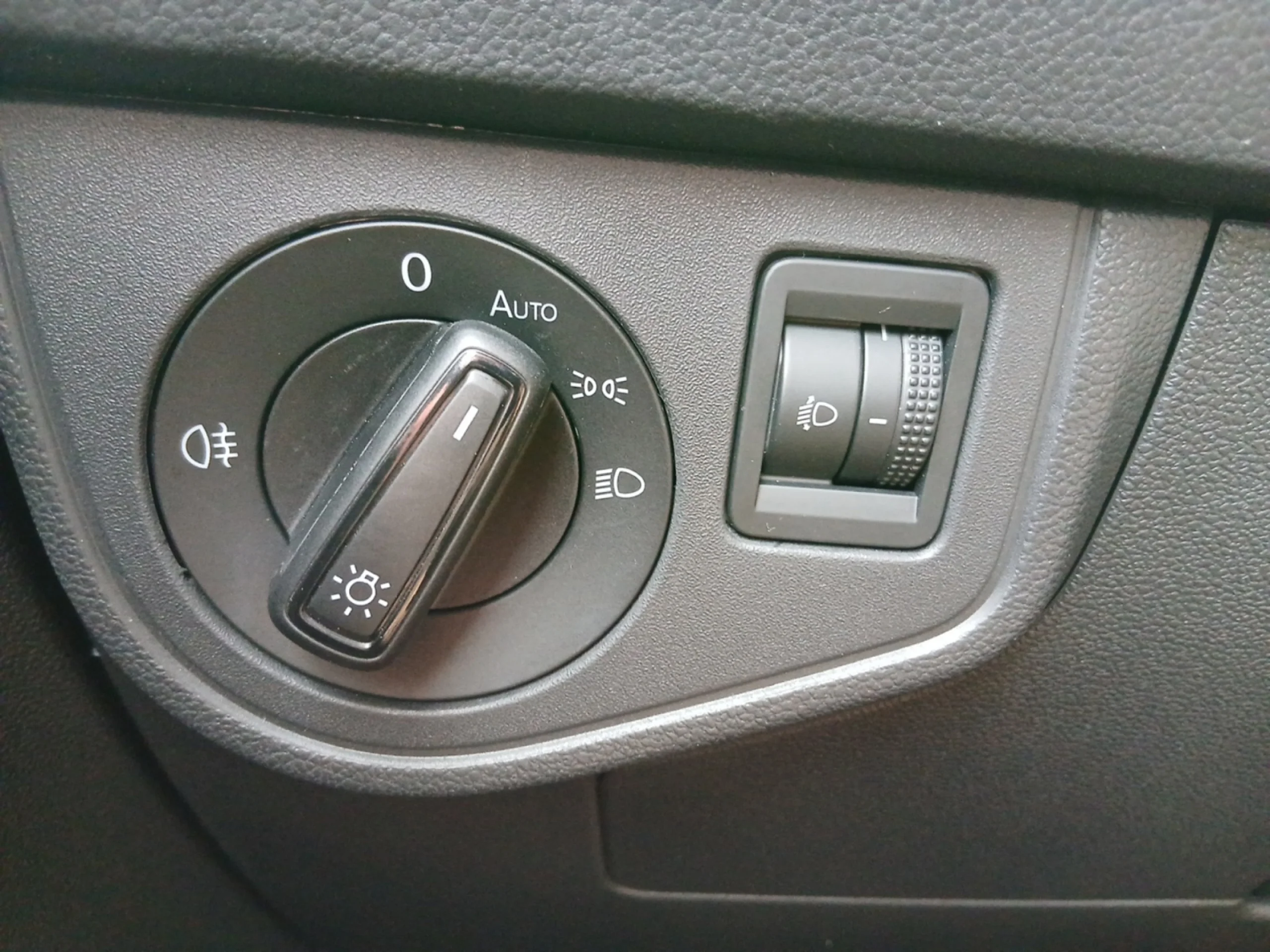 VOLKSWAGEN POLO LIFE 1.0 TSI 70KW (95CV) - Foto 12