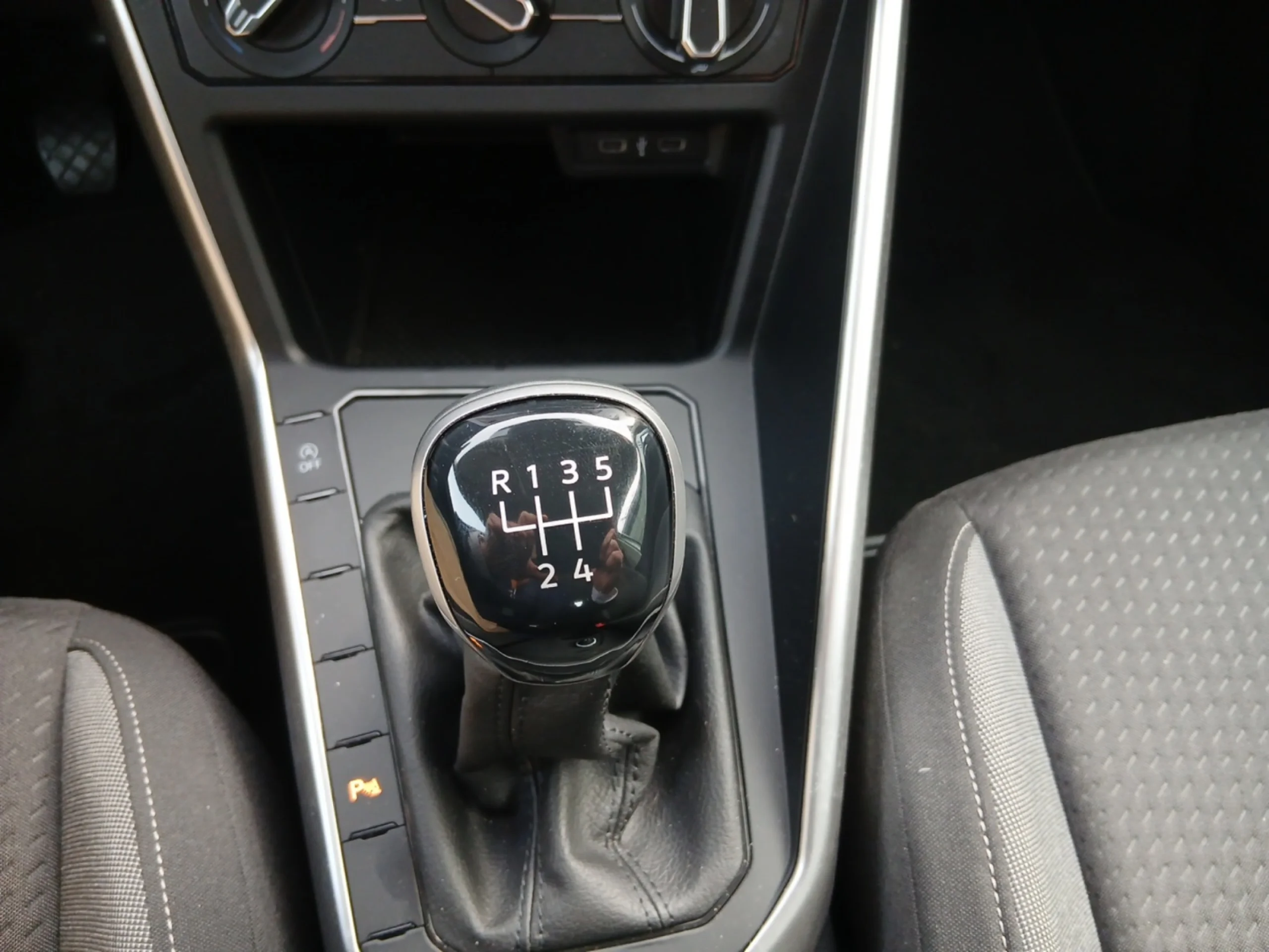 VOLKSWAGEN POLO LIFE 1.0 TSI 70KW (95CV) - Foto 17