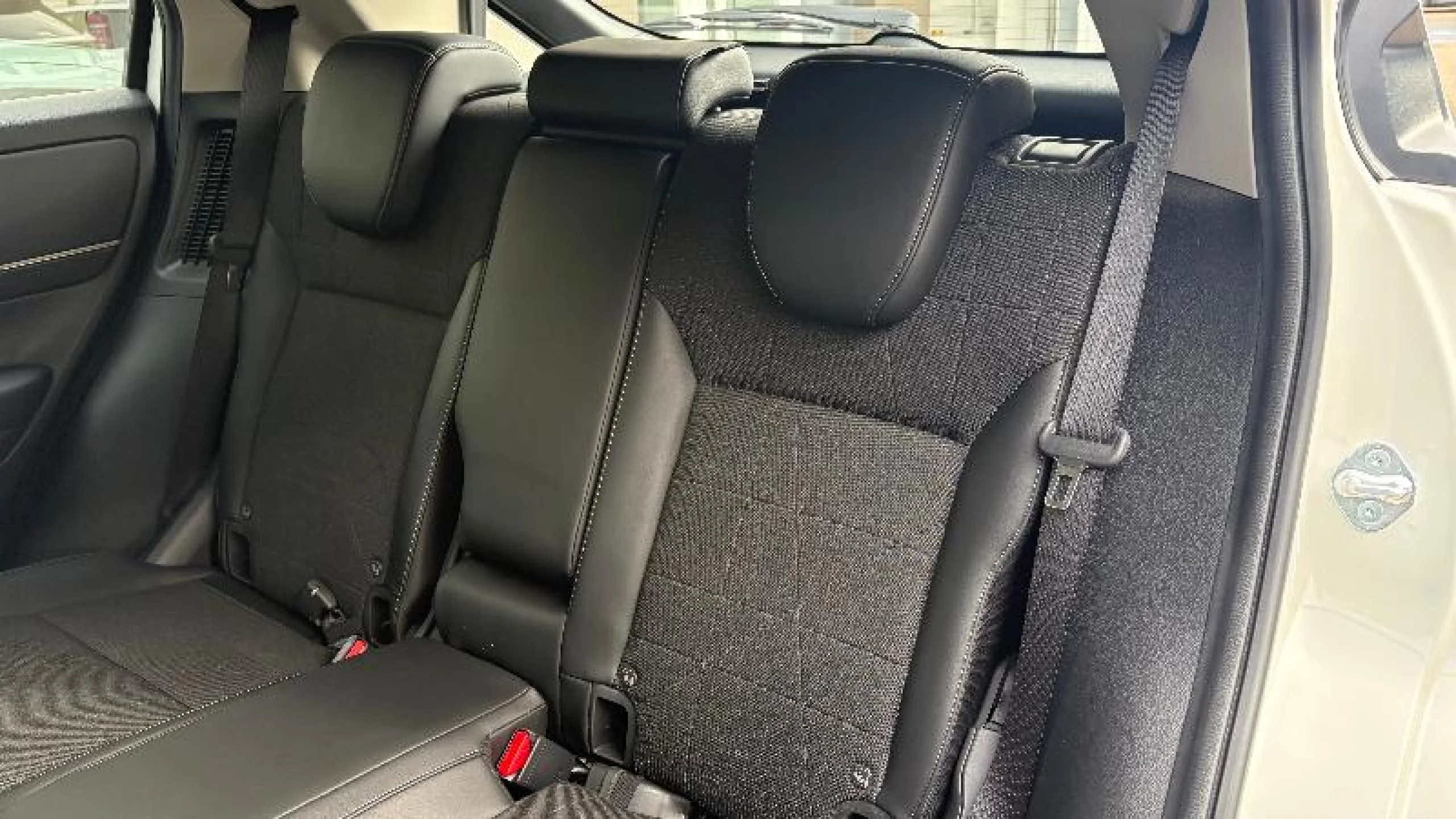 HONDA HR V 1.5 I MMD ADVANCE 4X2 - Foto 28