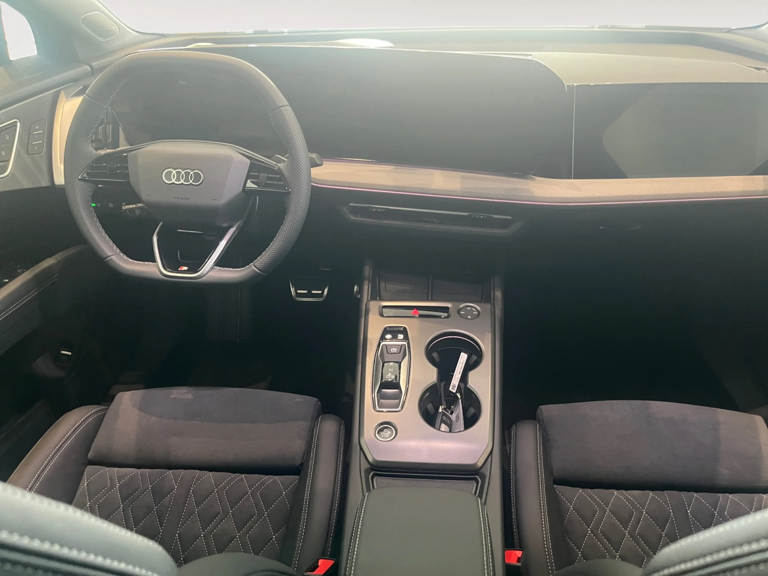 AUDI Q4 Q4 SPORTBACK LAUNCH EDITION E TRON PERFORMANCE  210,00 KW 77,0 KWH - Foto 4