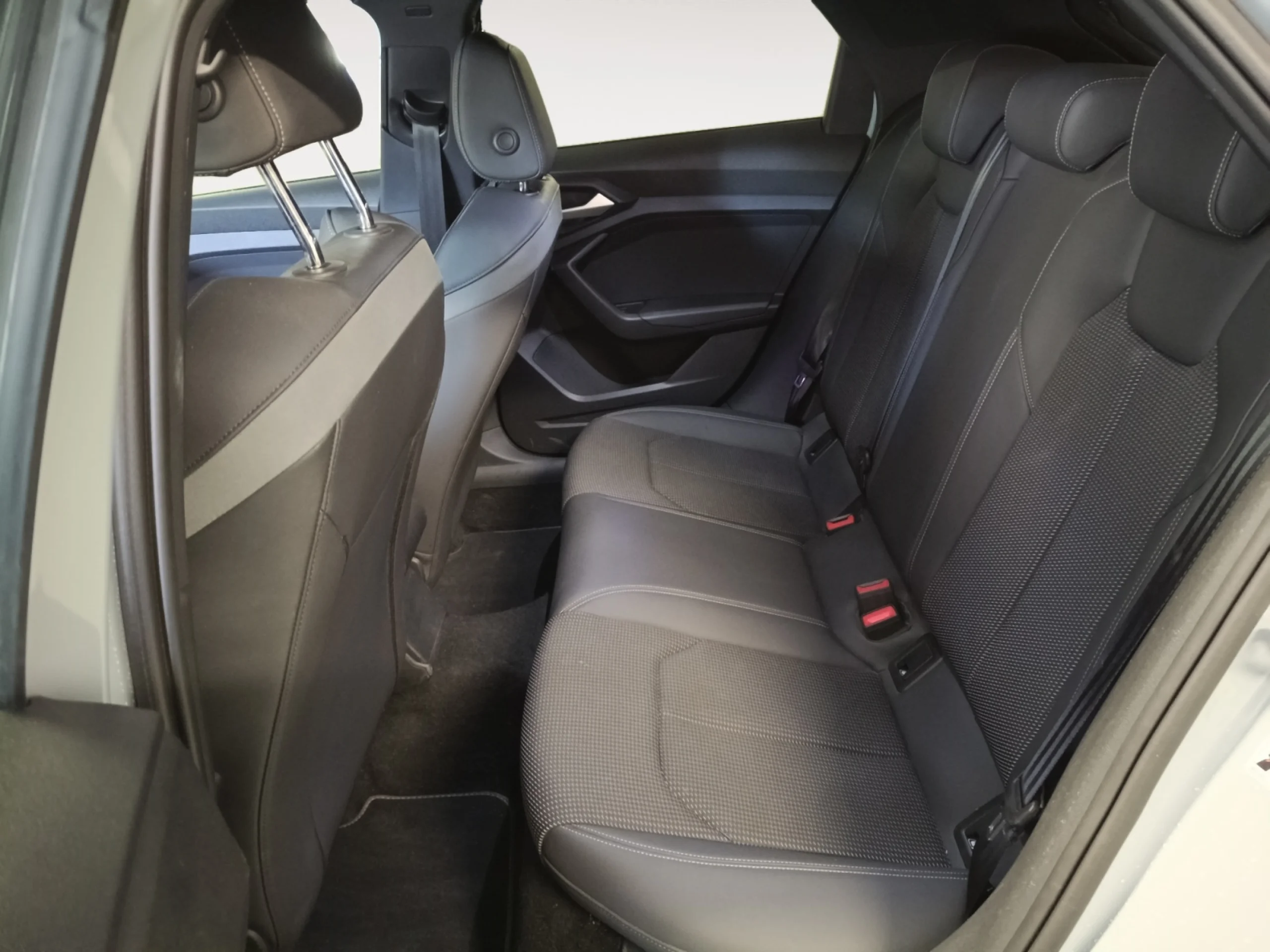 AUDI A1 CITYCARVER 30 TFSI 81KW (110CV) S TRONIC - Foto 6