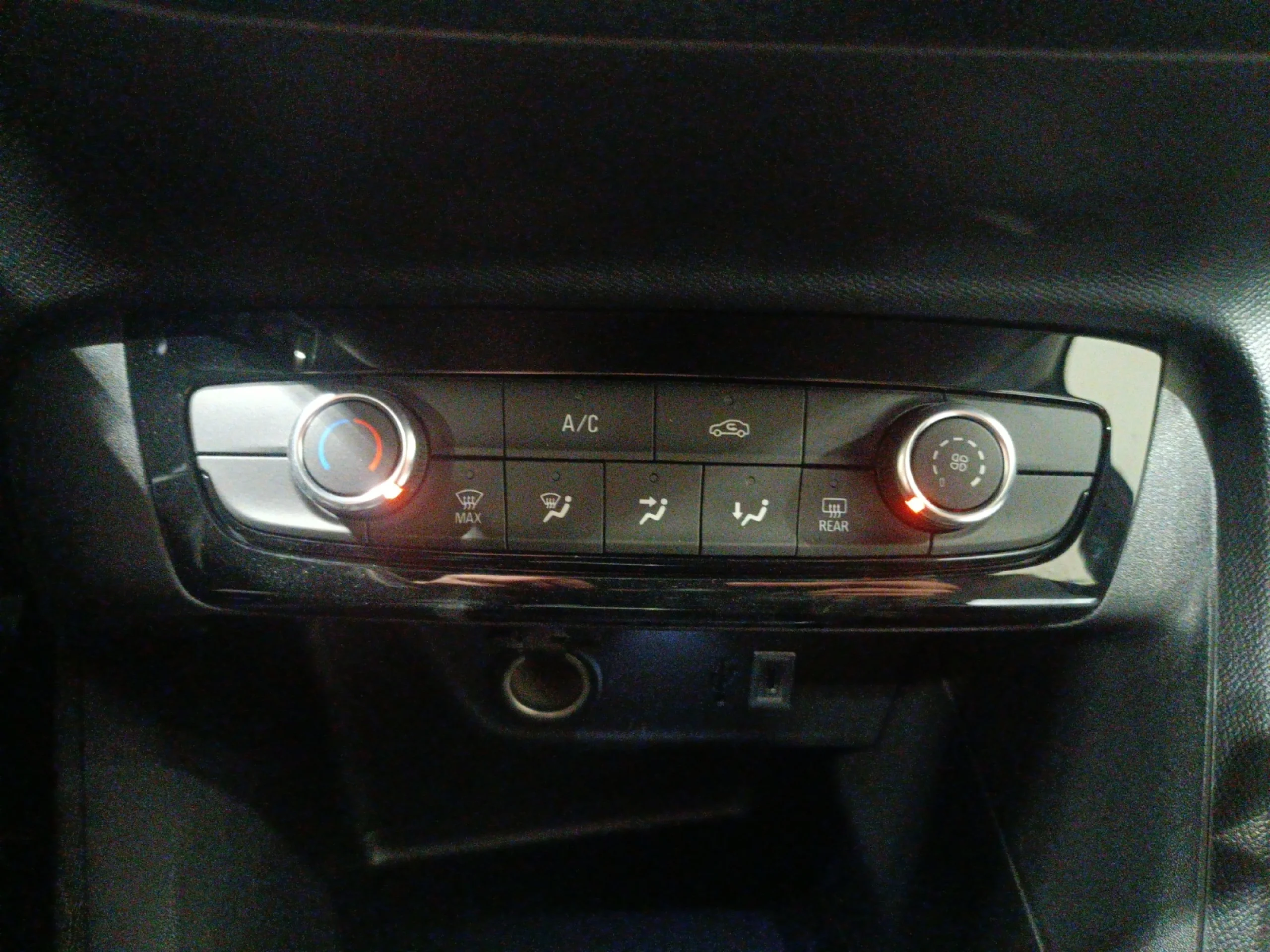 OPEL CORSA 1.2T XHL 74KW (100CV) EDITION - Foto 13