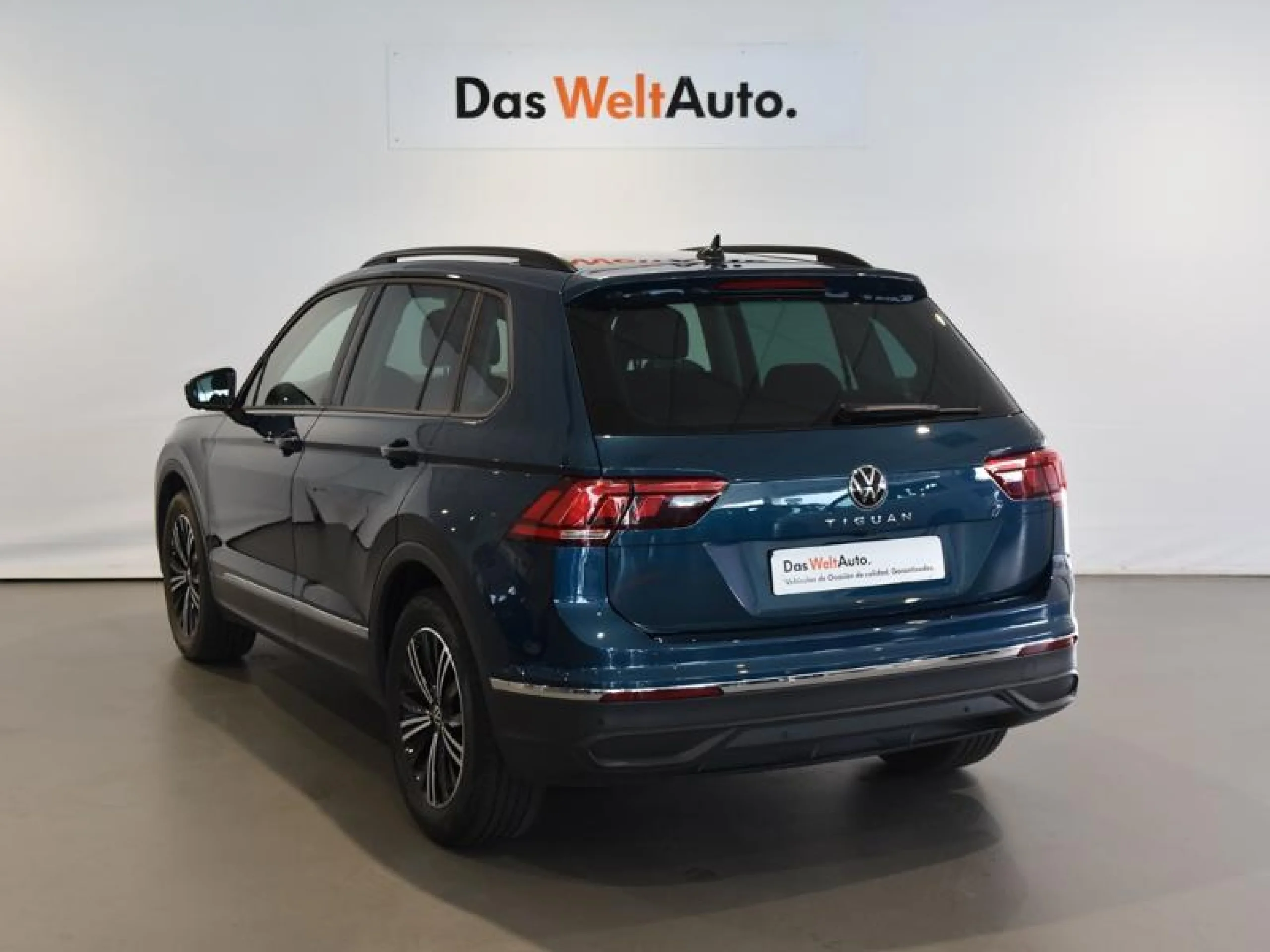 VOLKSWAGEN TIGUAN LIFE 2.0 TDI 90KW (122CV) - Foto 2