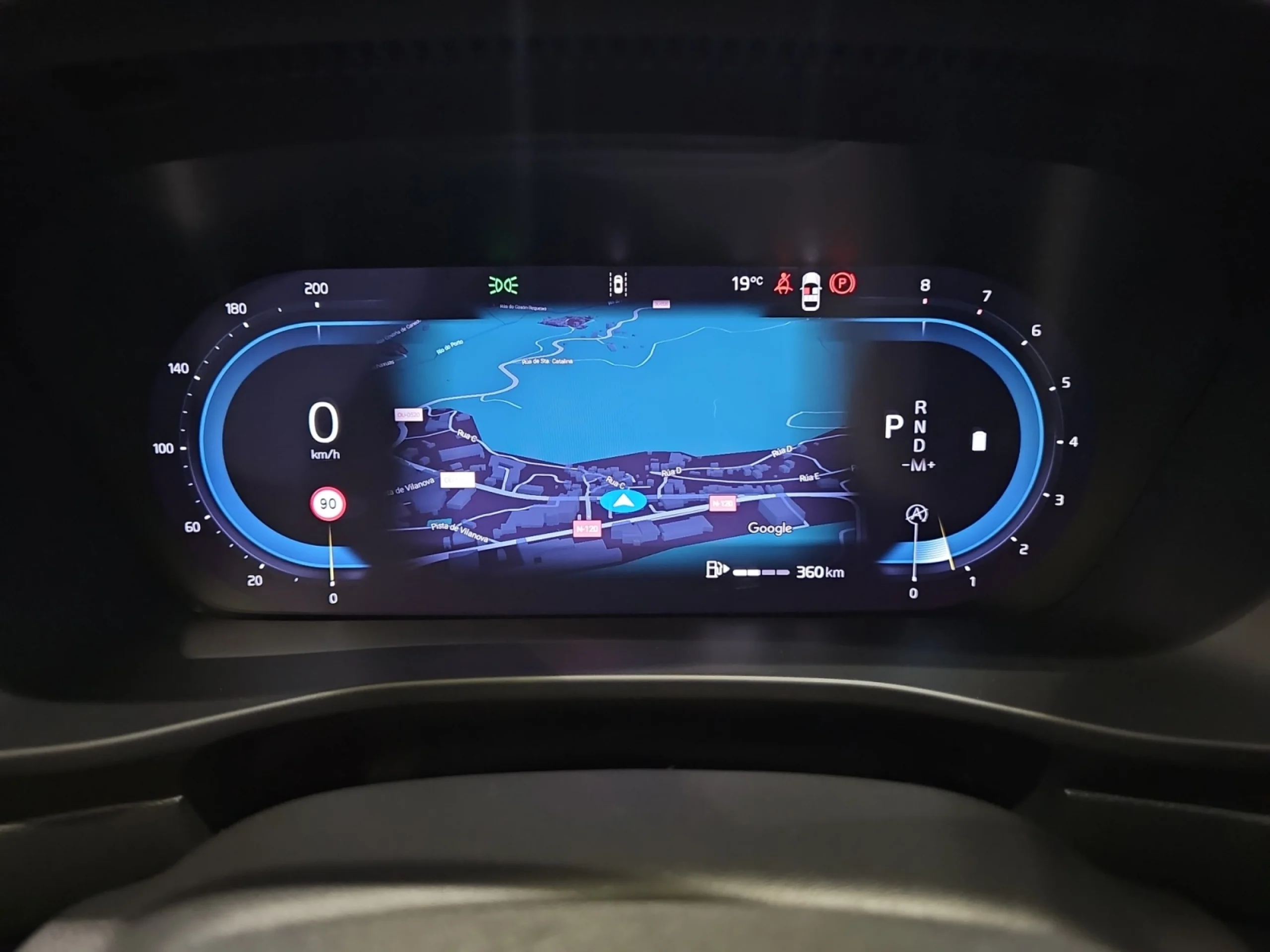 VOLVO XC40 2.0 B3 G CORE AUTO - Foto 7