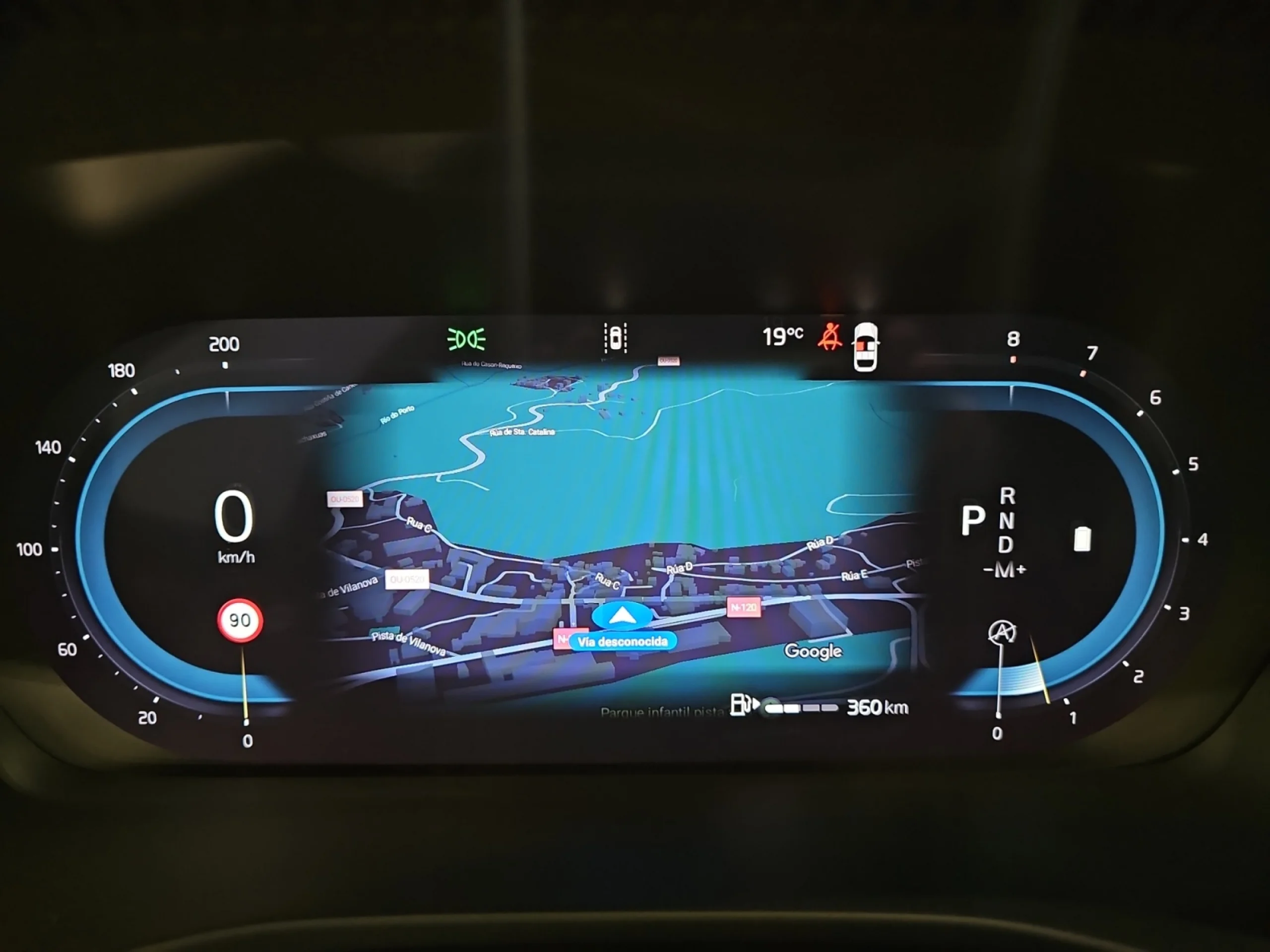 VOLVO XC40 2.0 B3 G CORE AUTO - Foto 15