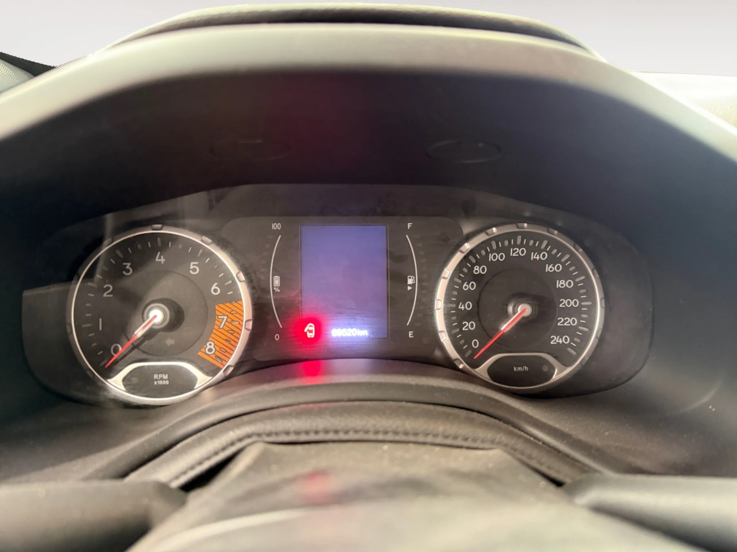 JEEP RENEGADE NIGHT EAGLE EHYBRID 1.5 96KW(130CV) ATX - Foto 26