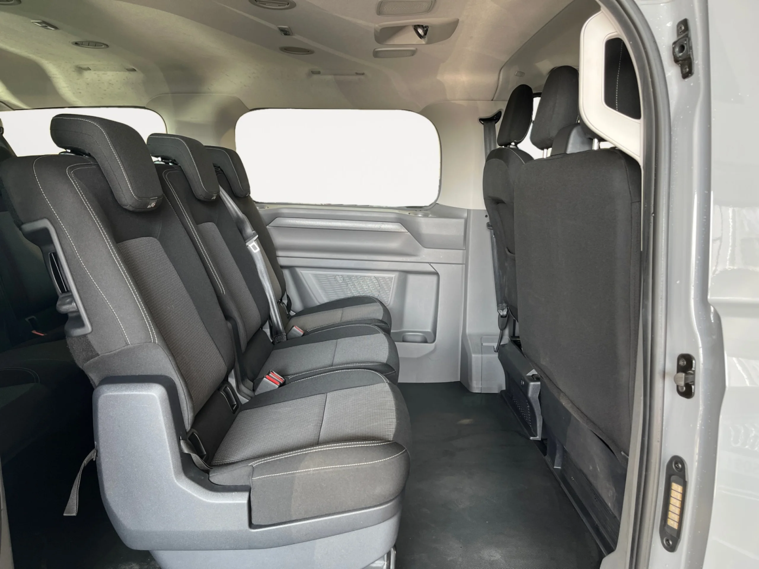 VOLKSWAGEN CARAVELLE CORTA 2.0 TDI 110 KW (150 CV) AUT 8 VEL - Foto 6