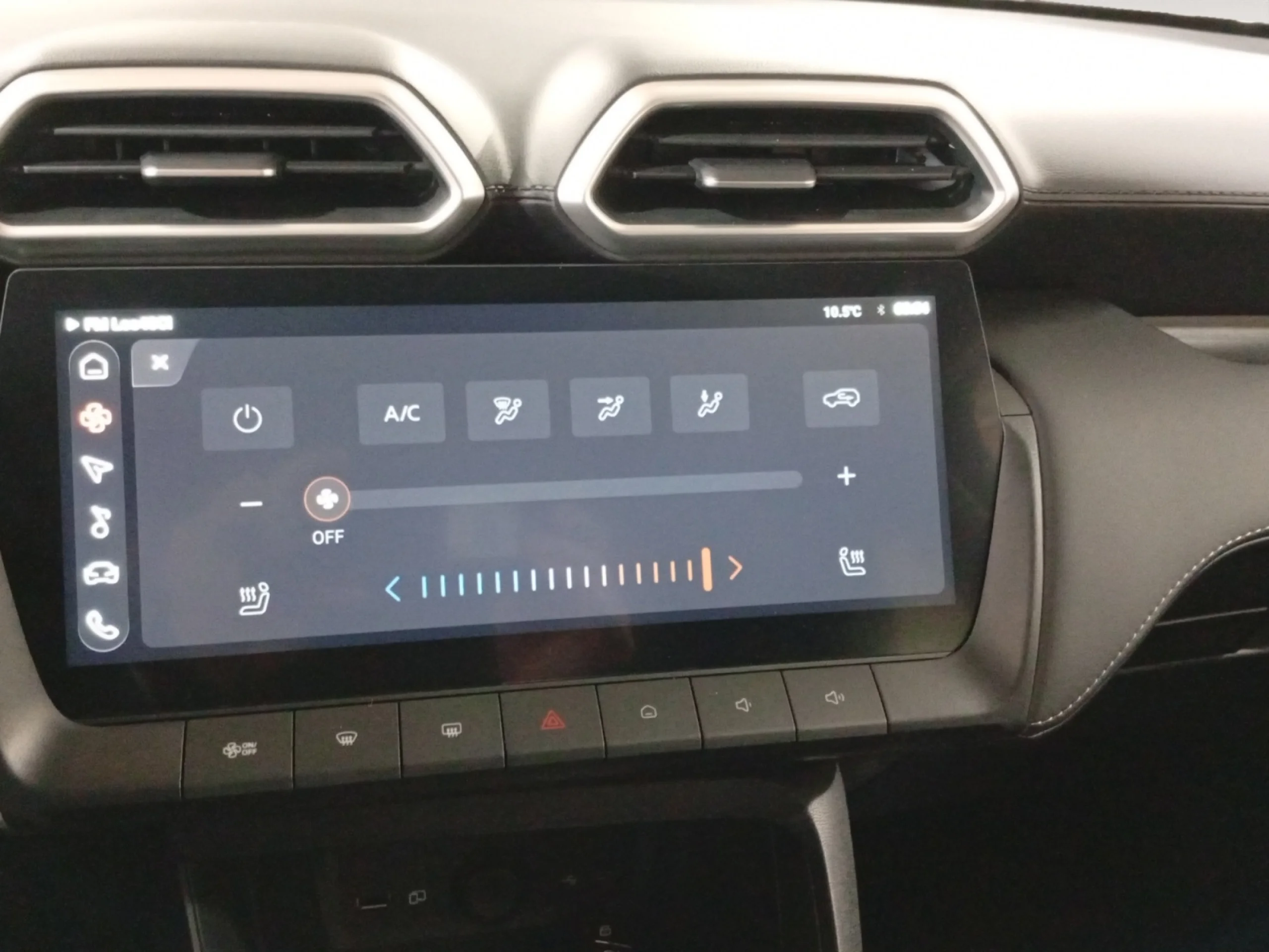 MG Zs 1.5 LUXURY - Foto 14