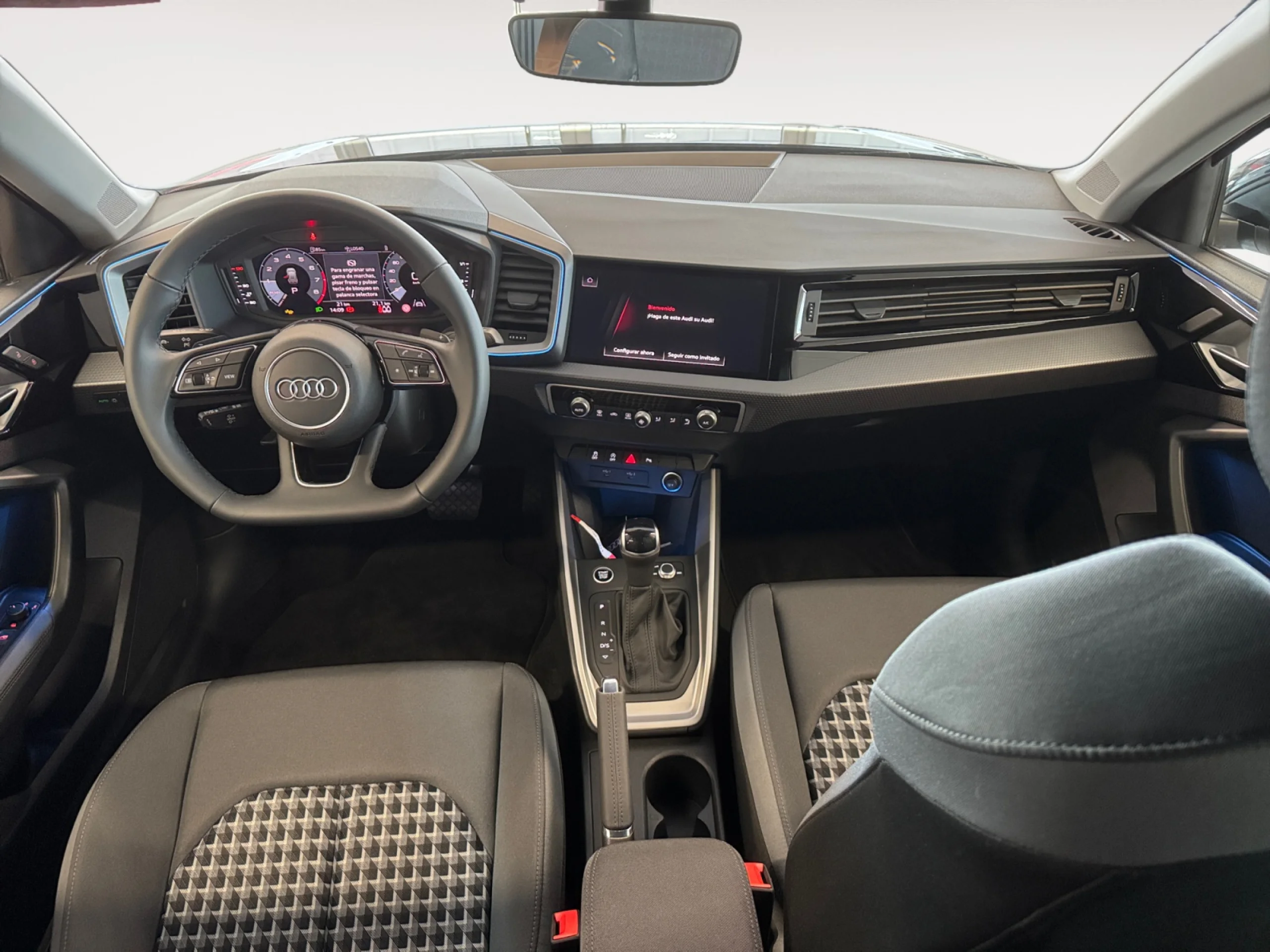 AUDI A1 A1 ALLSTREET ADRENALIN BLACK EDITION 30 TFSI  85(116) KW(CV) S TRONIC - Foto 2