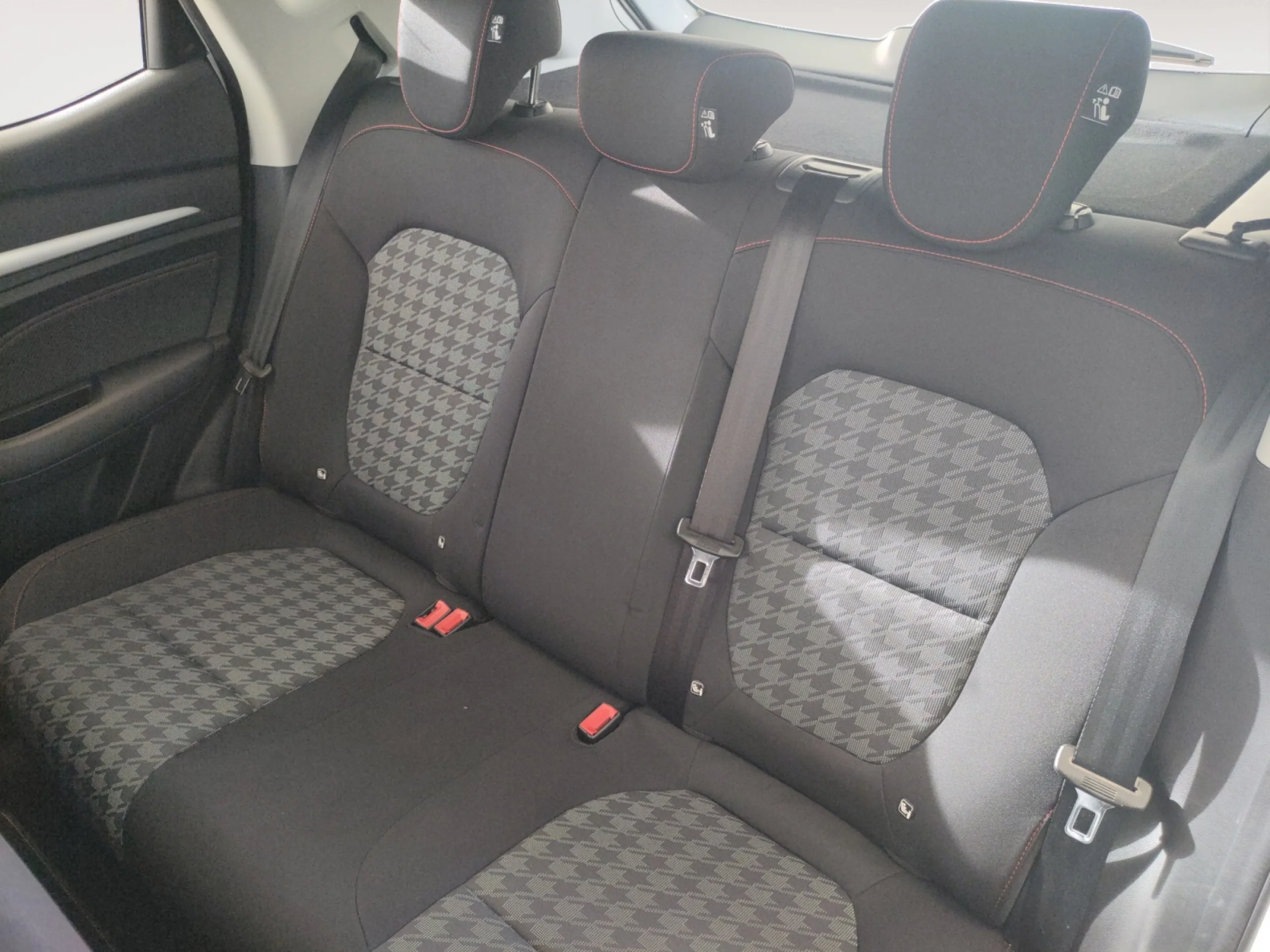 MG Zs 1.5 COMFORT - Foto 6