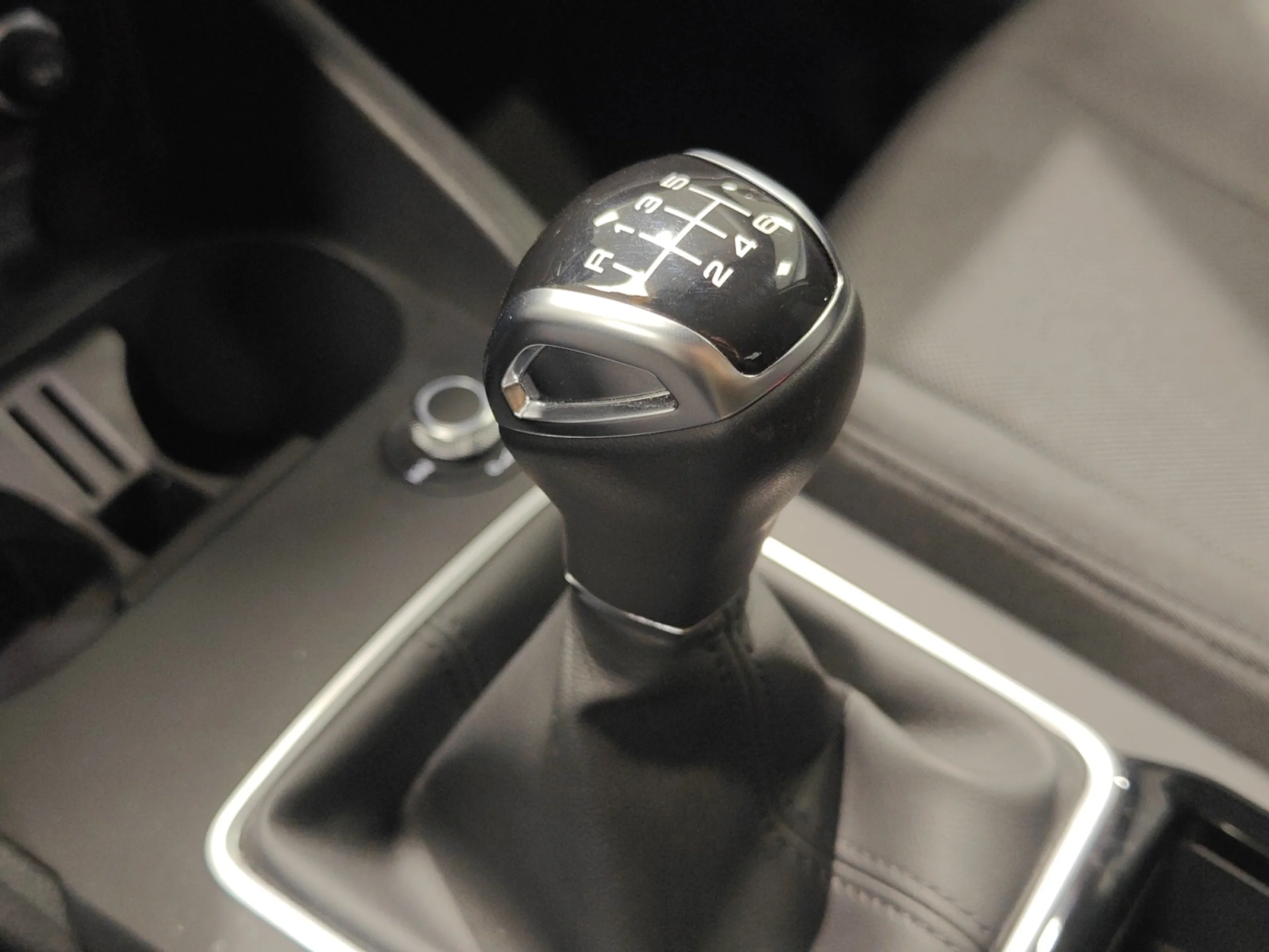 AUDI Q2 ADVANCED 30 TDI 85KW (116CV) - Foto 17