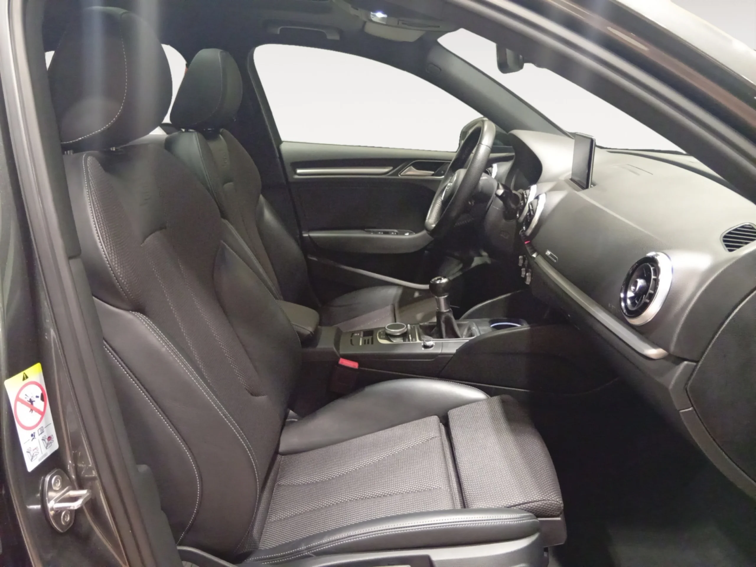 AUDI A3 SEDAN BLACK LINE 35 TDI 110KW - Foto 5