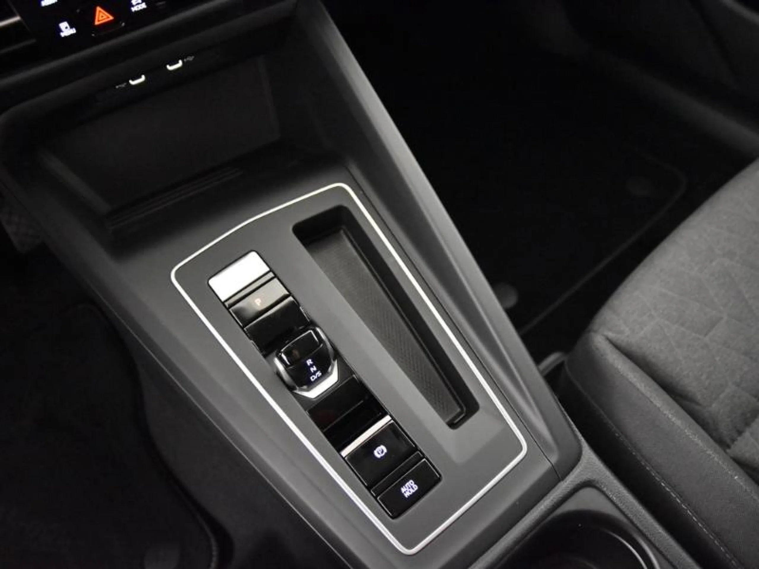 VOLKSWAGEN GOLF GOLF MATCH 1.5 TSI EHYBRID 110 KW (150 CV) / 85 KW (115 CV)  AUTOMÁTICO DSG 6 VEL. - Foto 11