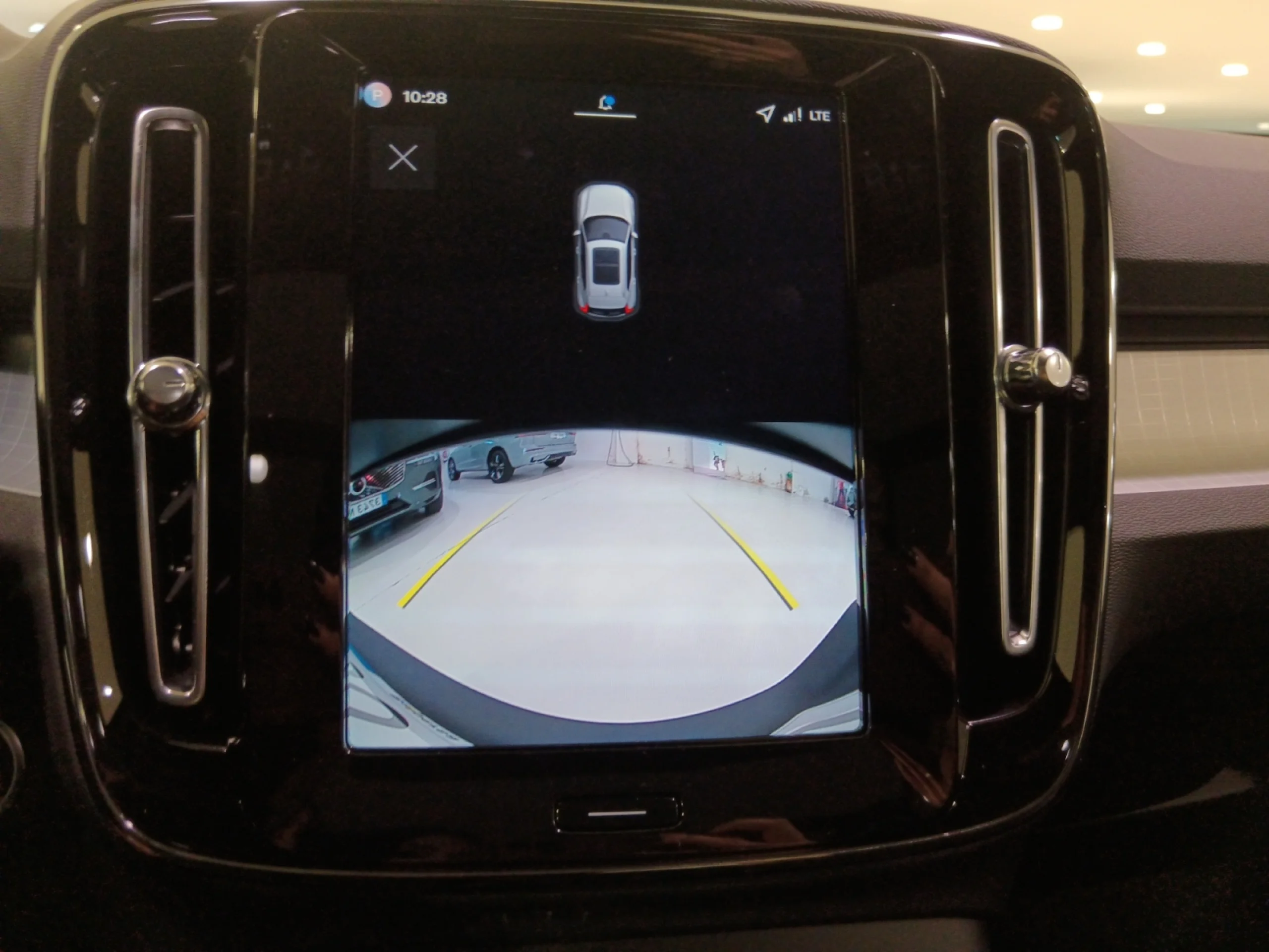 VOLVO XC40 2.0 B3 G BLACK EDITION PLUS AUTO - Foto 12